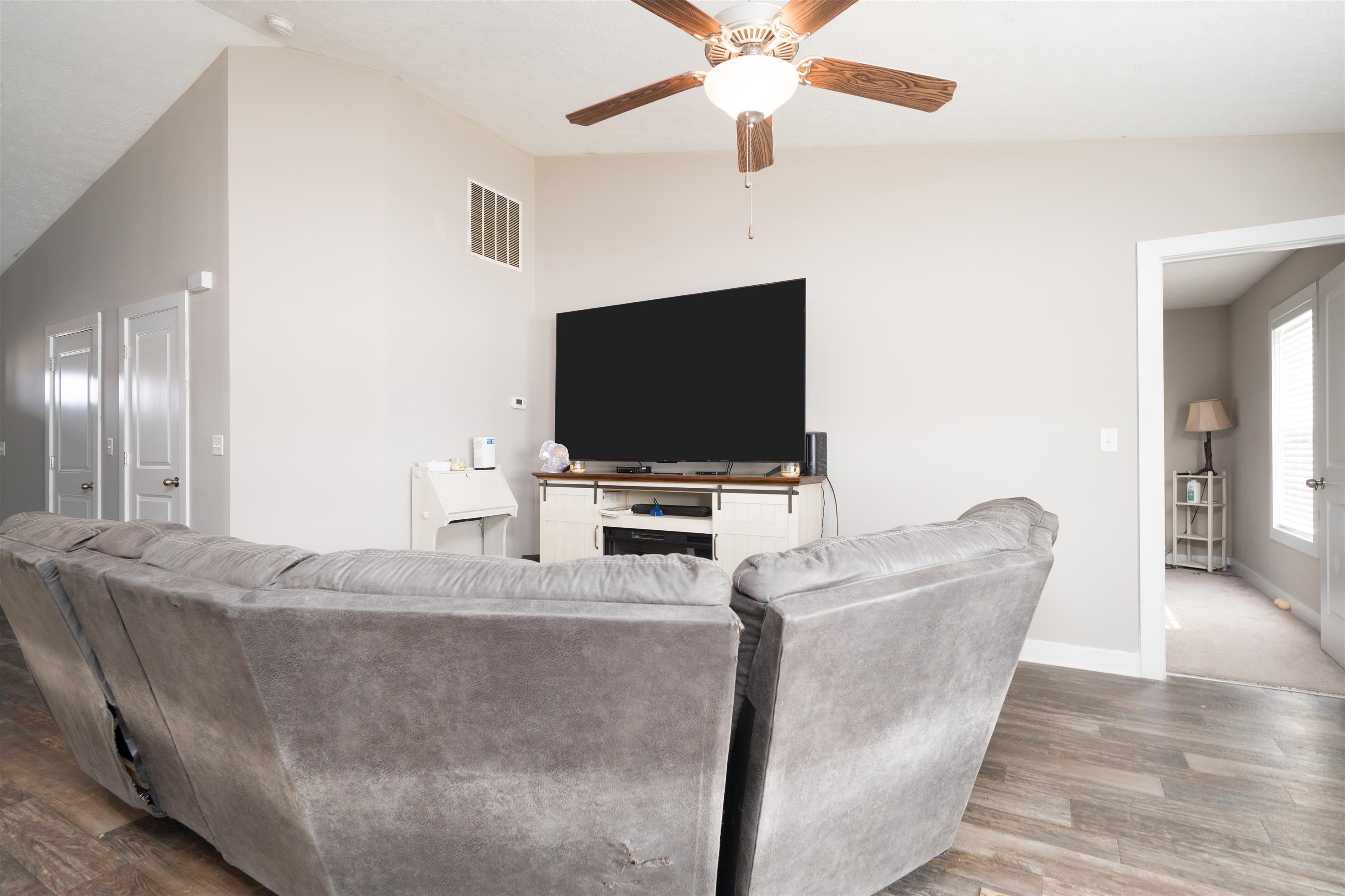 404 Bluegrass Drive, Lewisport, Kentucky 42351, 2 Bedrooms Bedrooms, ,2 BathroomsBathrooms,Single Family Residence,For Sale,Bluegrass Drive,94116