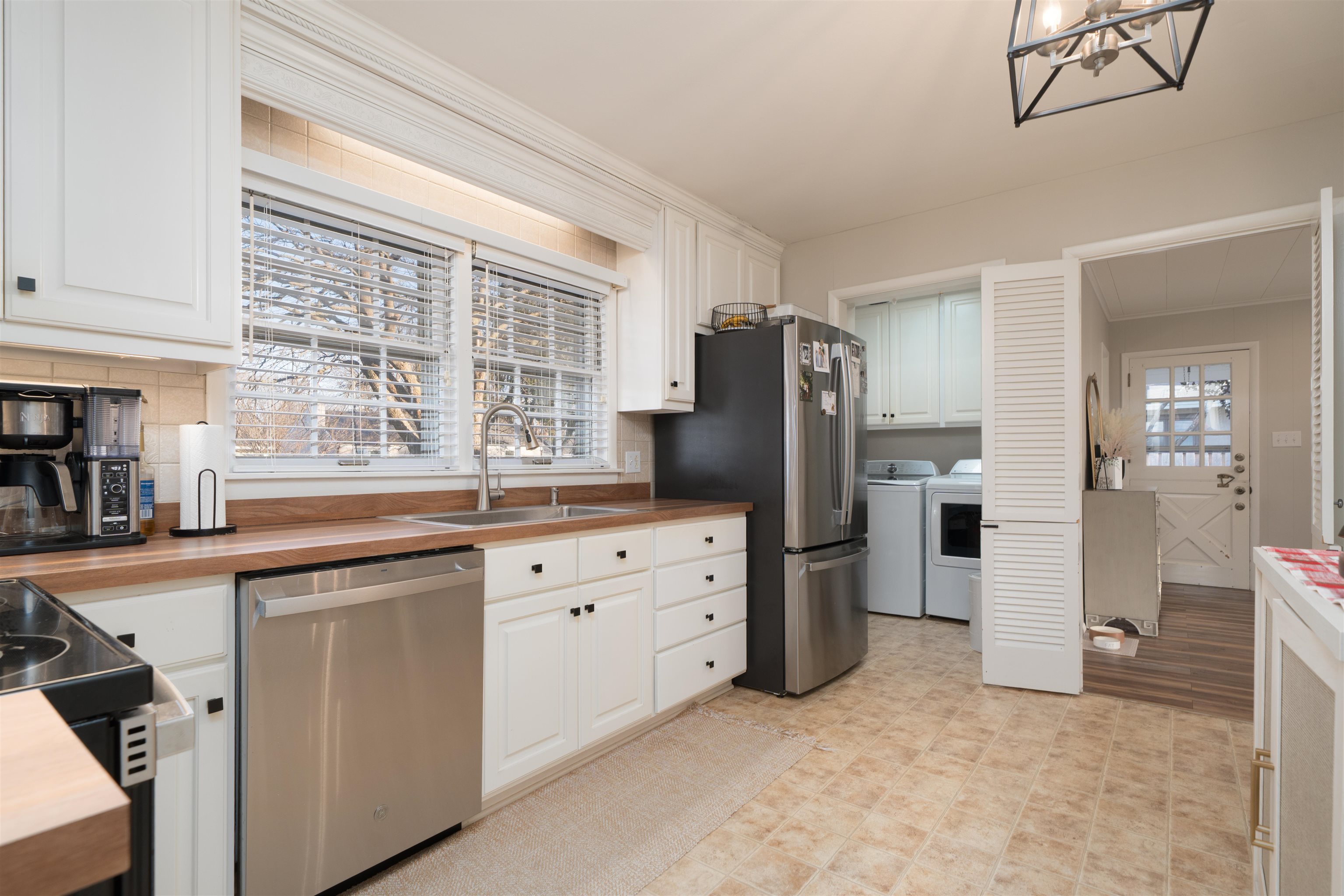 2930 Tanglewood Dr, Owensboro, Kentucky 42303, 3 Bedrooms Bedrooms, ,1 BathroomBathrooms,Single Family Residence,For Sale,Tanglewood Dr,94125