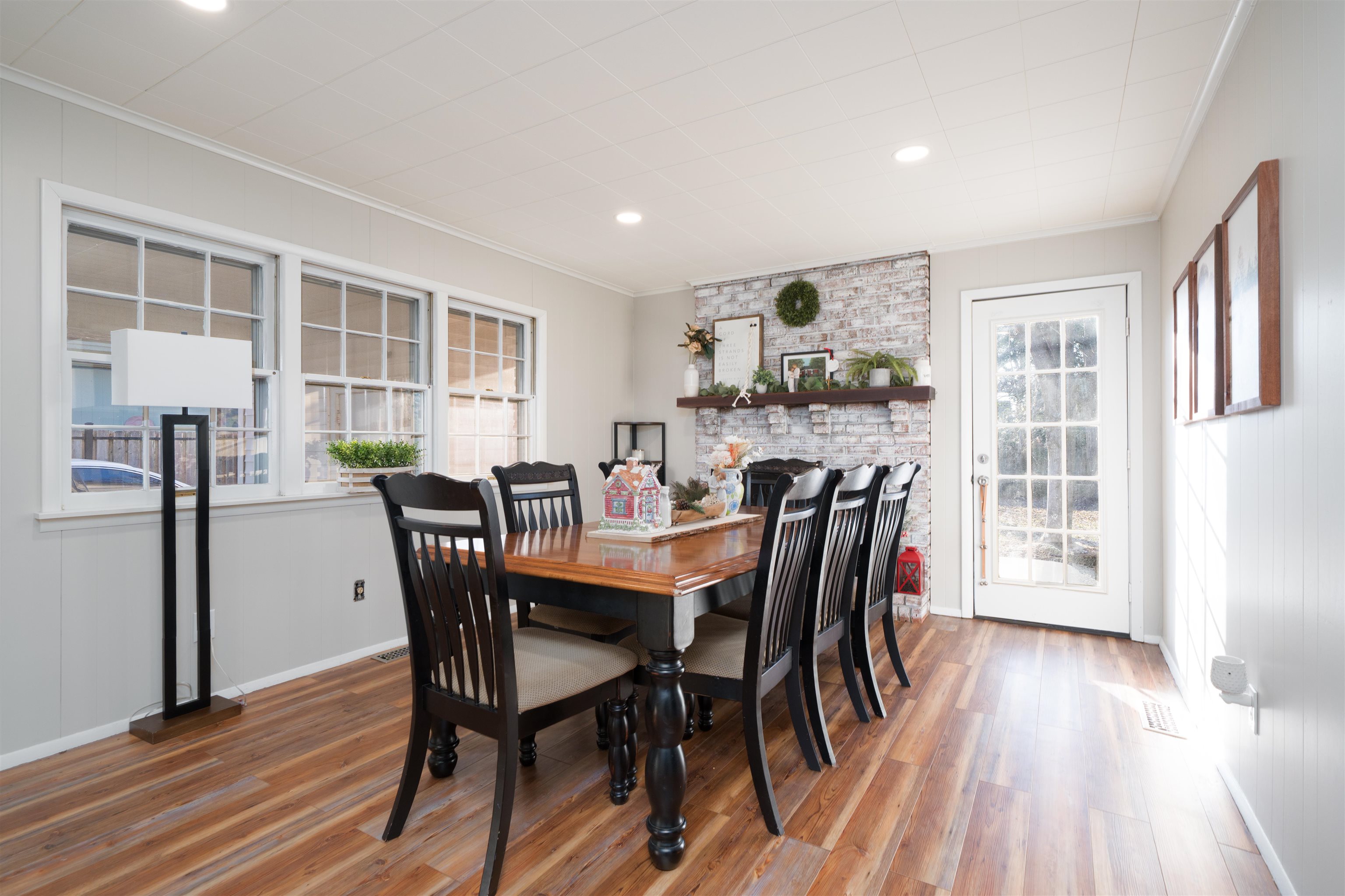 2930 Tanglewood Dr, Owensboro, Kentucky 42303, 3 Bedrooms Bedrooms, ,1 BathroomBathrooms,Single Family Residence,For Sale,Tanglewood Dr,94125