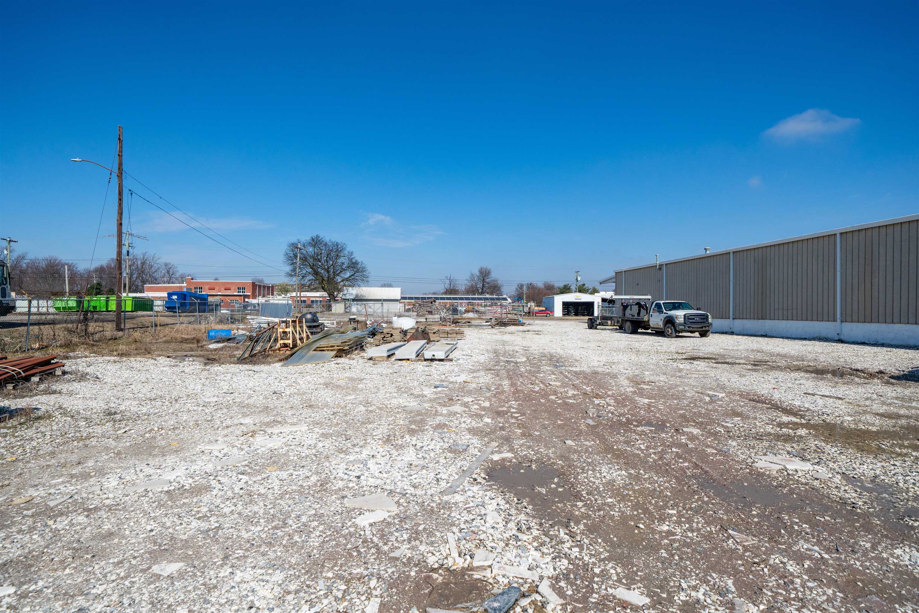 1620 West 7th Street, Owensboro, Kentucky 42301, ,Industrial,For Sale,West 7th Street,94126