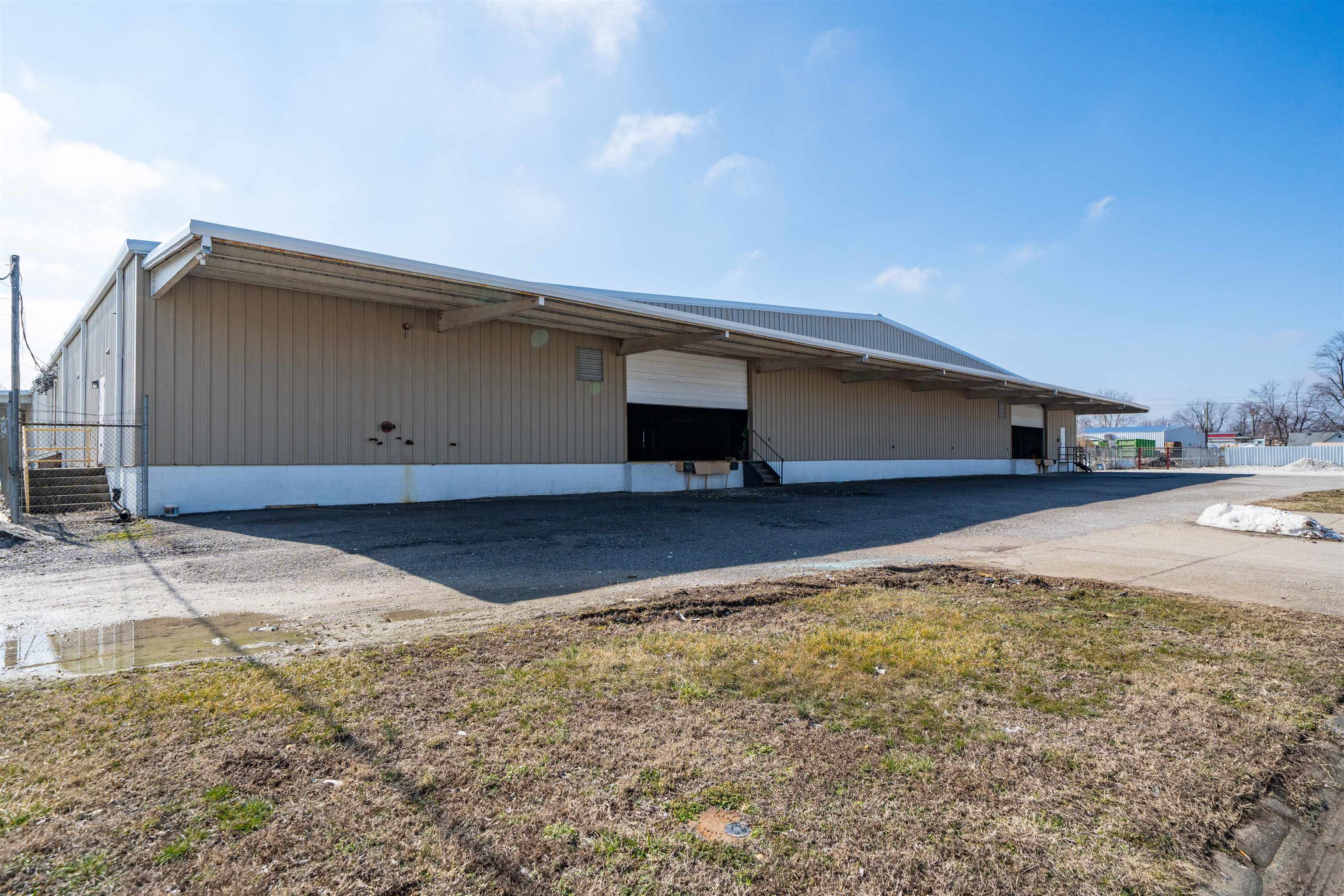 1620 West 7th Street, Owensboro, Kentucky 42301, ,Industrial,For Sale,West 7th Street,94126