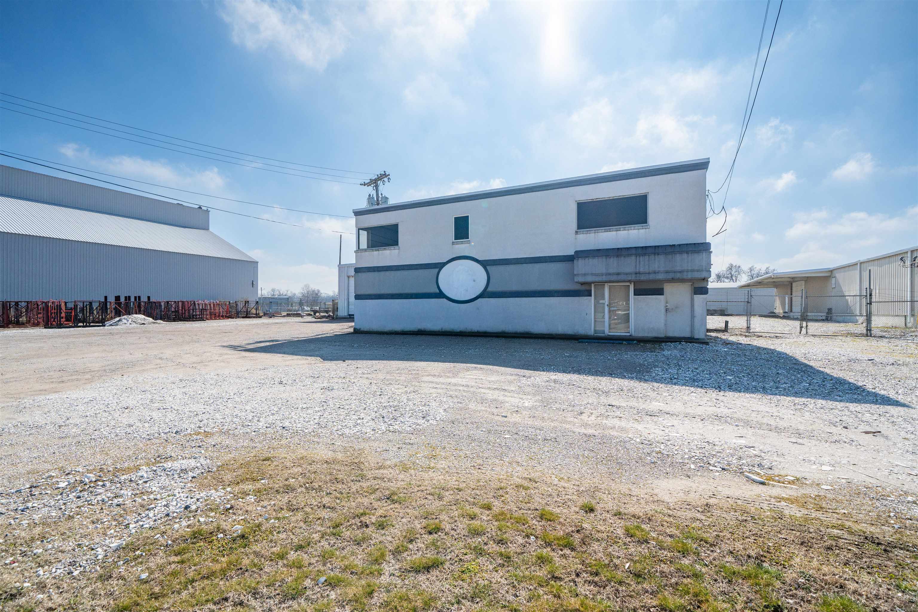 1602 West 7th Street, Owensboro, Kentucky 42301, ,Office,For Sale,West 7th Street,94129