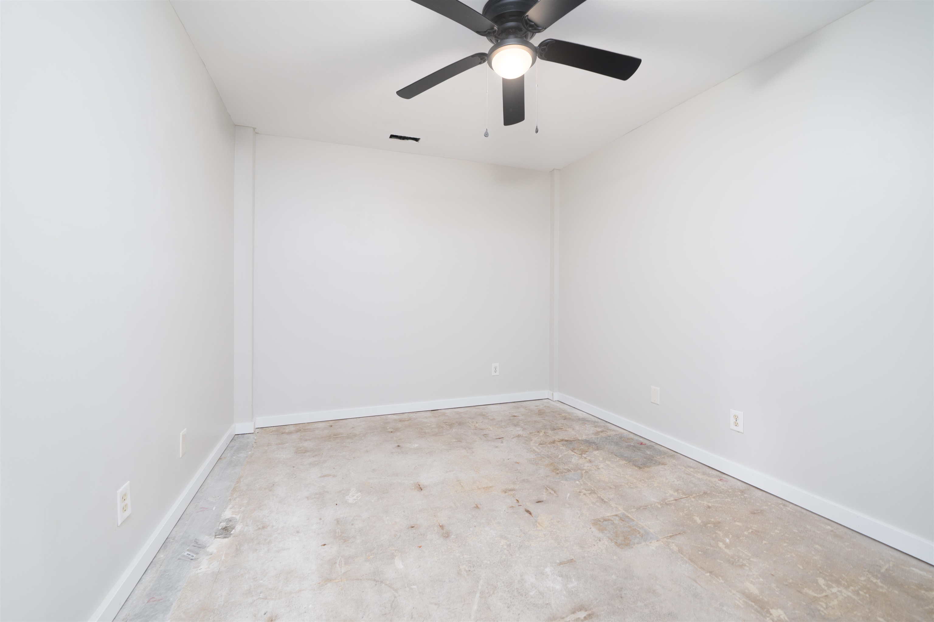 1602 West 7th Street, Owensboro, Kentucky 42301, ,Office,For Sale,West 7th Street,94130