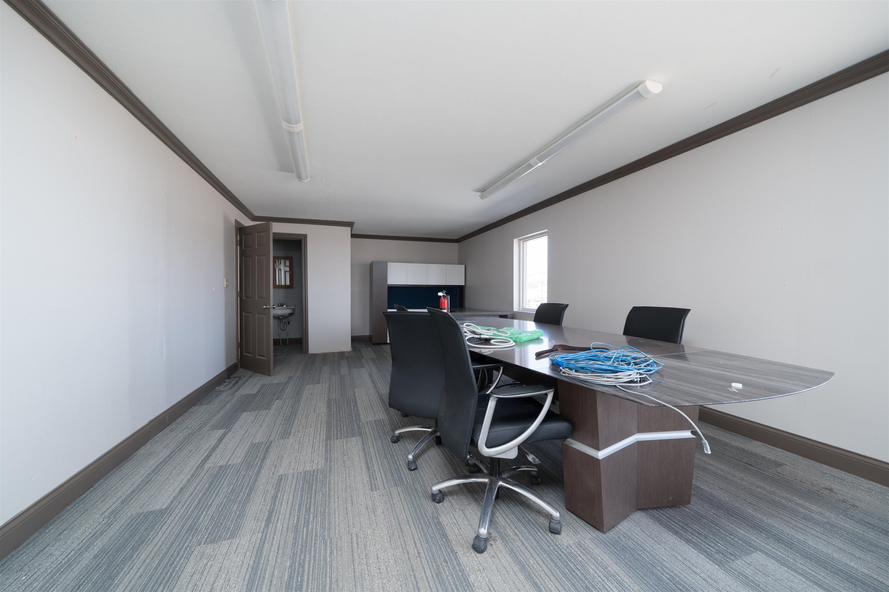 1602 West 7th Street, Owensboro, Kentucky 42301, ,Office,For Sale,West 7th Street,94130