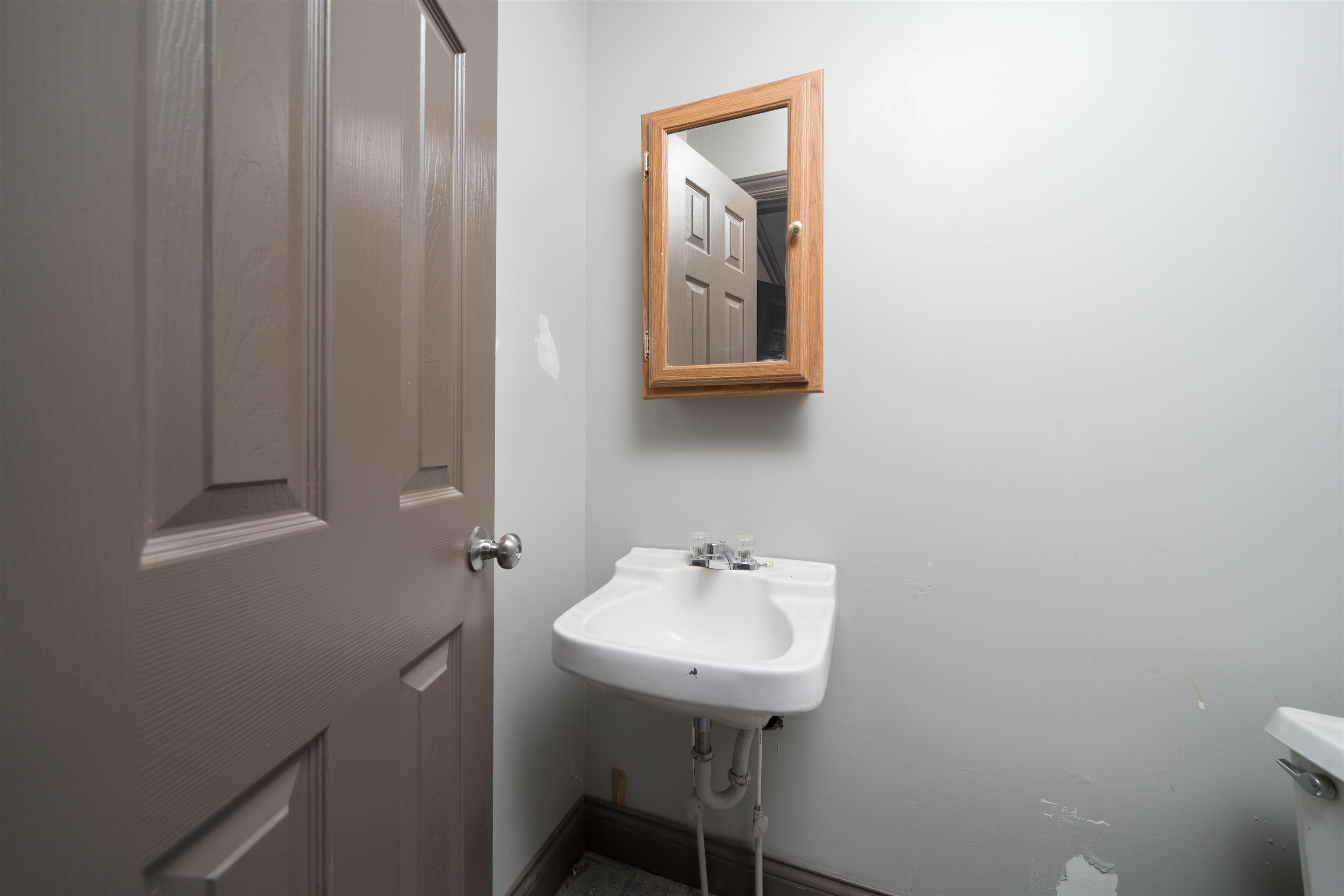 1602 West 7th Street, Owensboro, Kentucky 42301, ,Office,For Sale,West 7th Street,94130