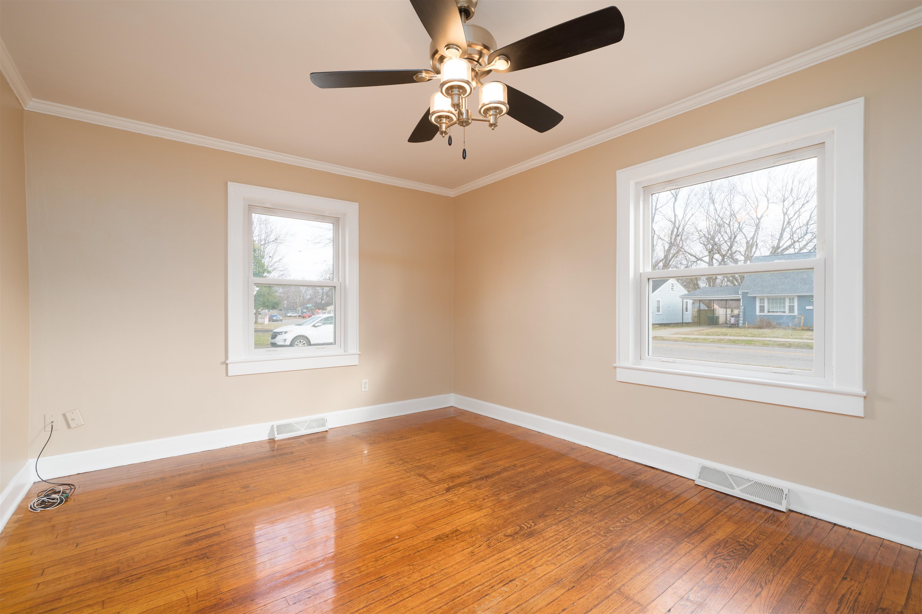 1629 Booth Avenue, Owensboro, Kentucky 42301, 4 Bedrooms Bedrooms, ,2 BathroomsBathrooms,Single Family Residence,For Sale,Booth Avenue,94132