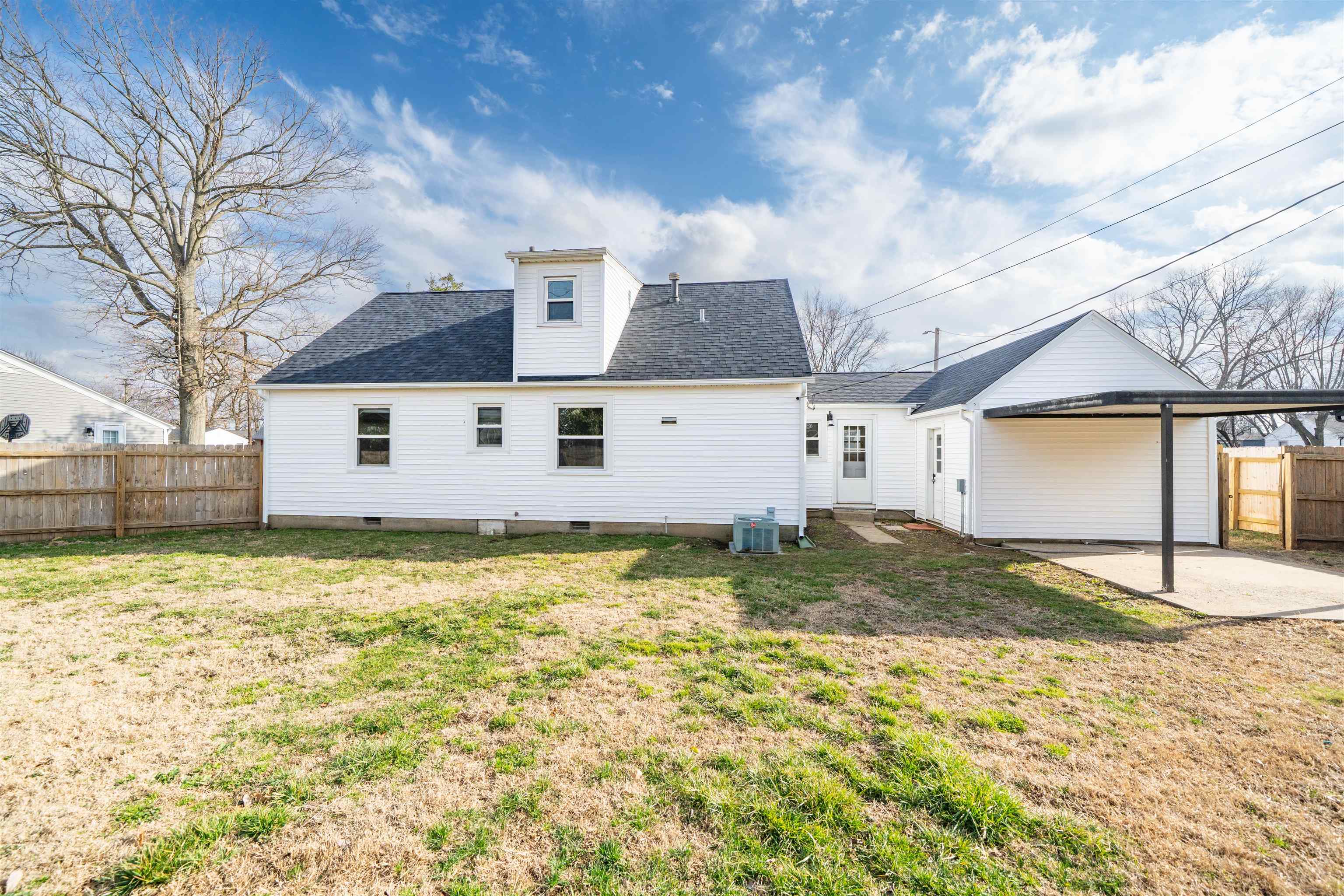 1629 Booth Avenue, Owensboro, Kentucky 42301, 4 Bedrooms Bedrooms, ,2 BathroomsBathrooms,Single Family Residence,For Sale,Booth Avenue,94132