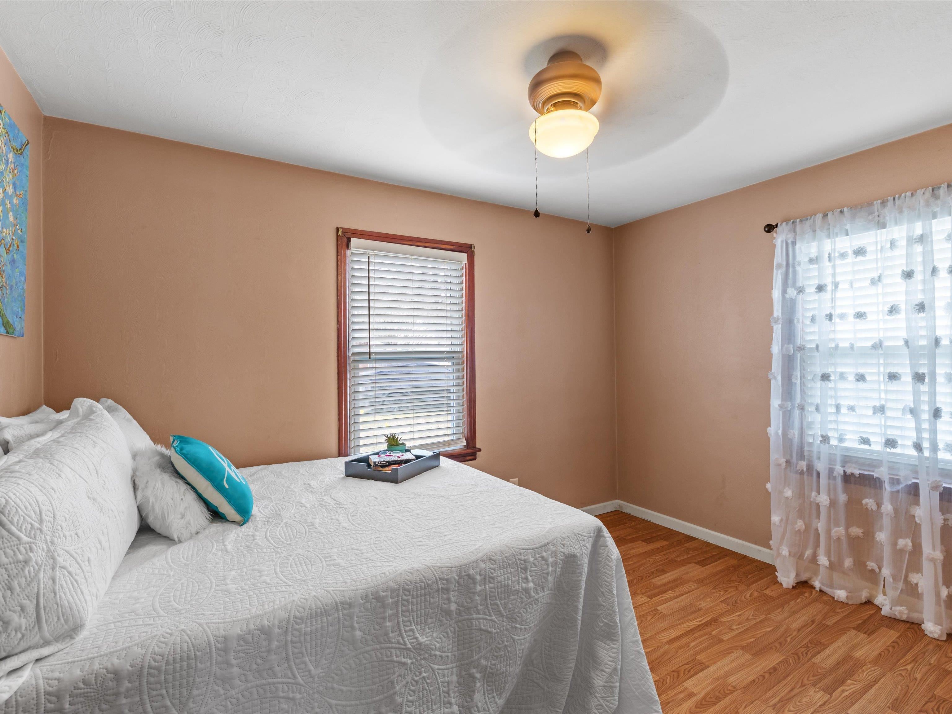 3423 Daviess St, Owensboro, Kentucky 42303, 3 Bedrooms Bedrooms, ,1 BathroomBathrooms,Single Family Residence,For Sale,Daviess St,94143