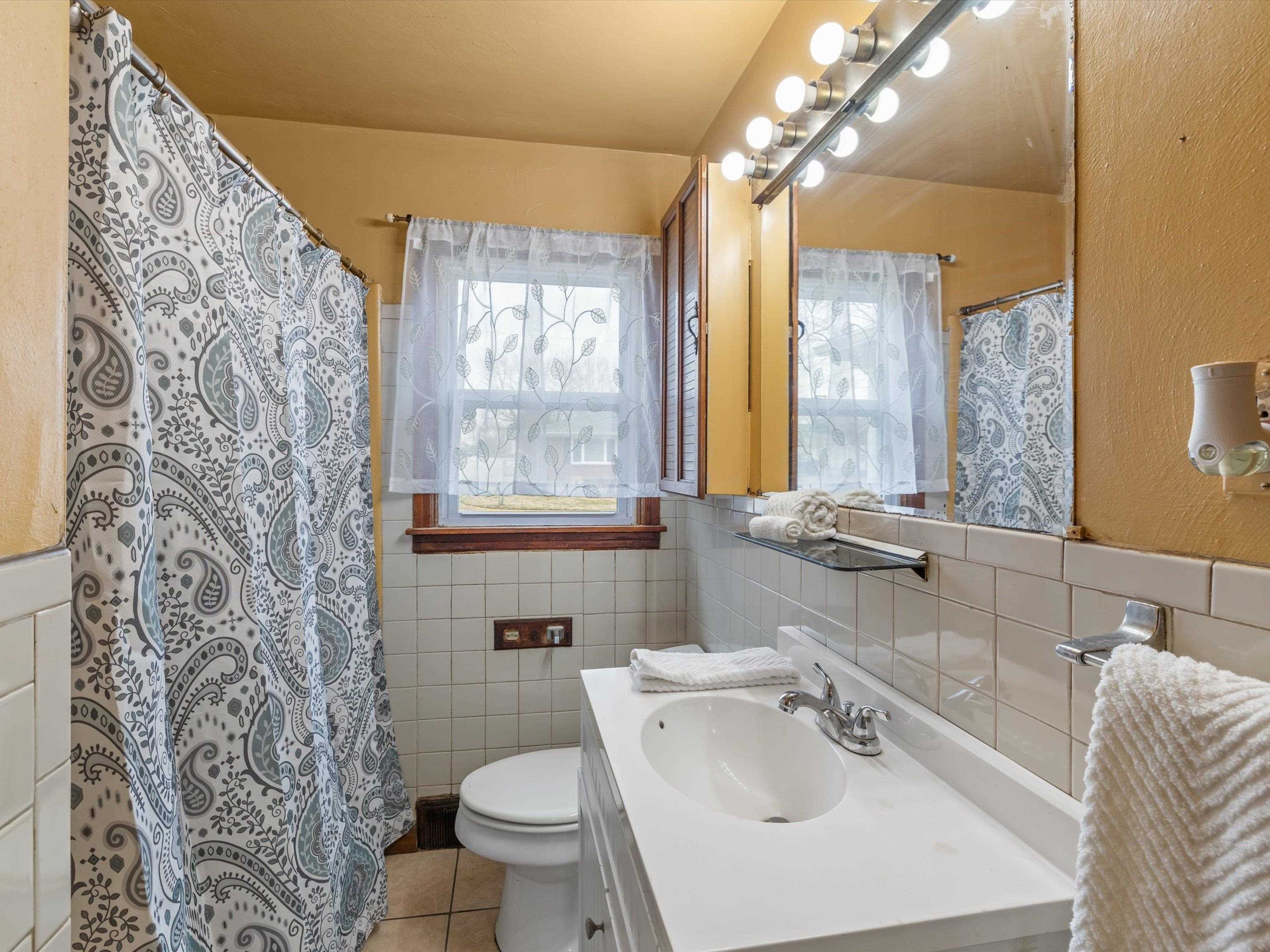 3423 Daviess St, Owensboro, Kentucky 42303, 3 Bedrooms Bedrooms, ,1 BathroomBathrooms,Single Family Residence,For Sale,Daviess St,94143
