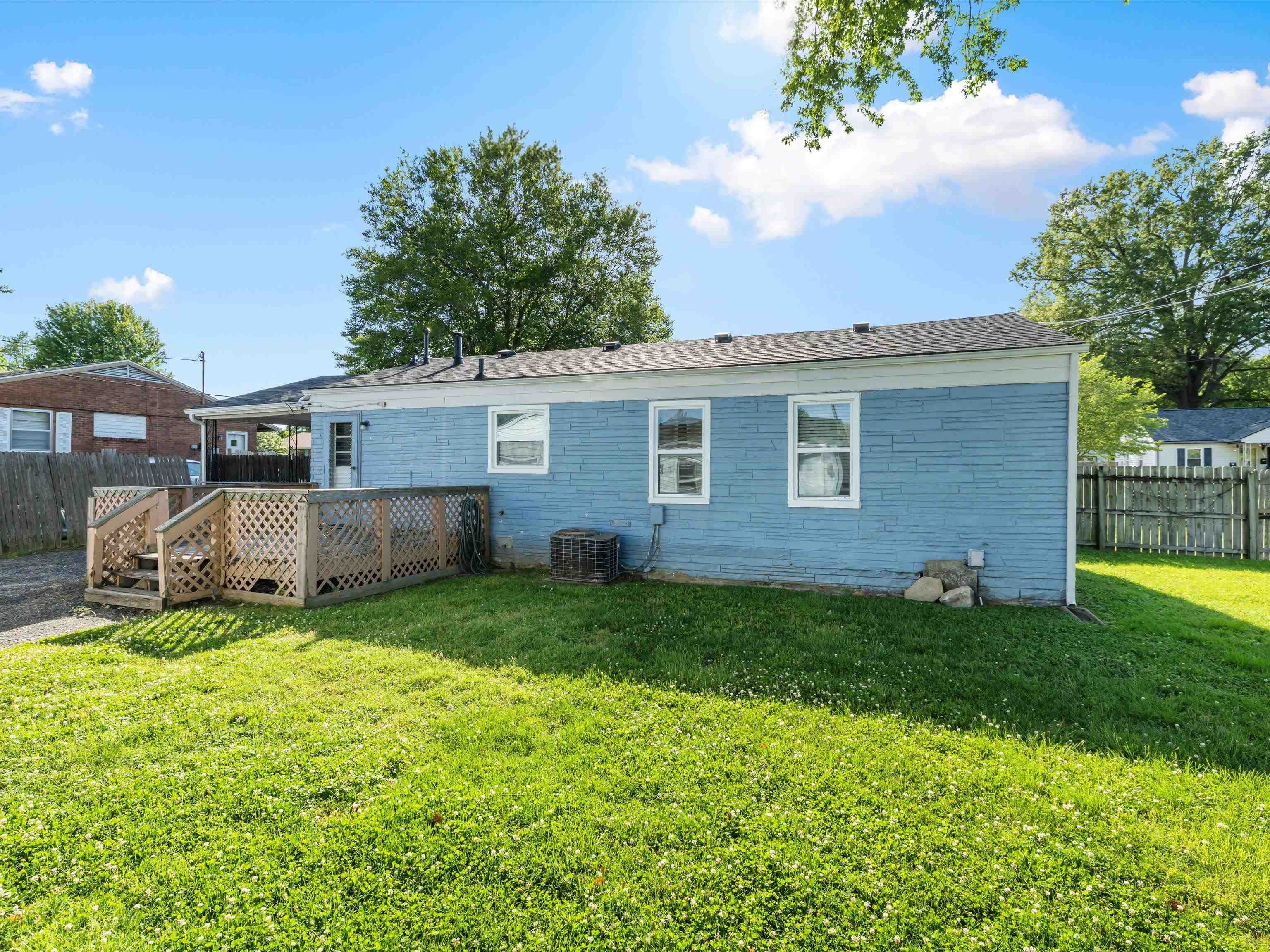 3423 Daviess St, Owensboro, Kentucky 42303, 3 Bedrooms Bedrooms, ,1 BathroomBathrooms,Single Family Residence,For Sale,Daviess St,94143