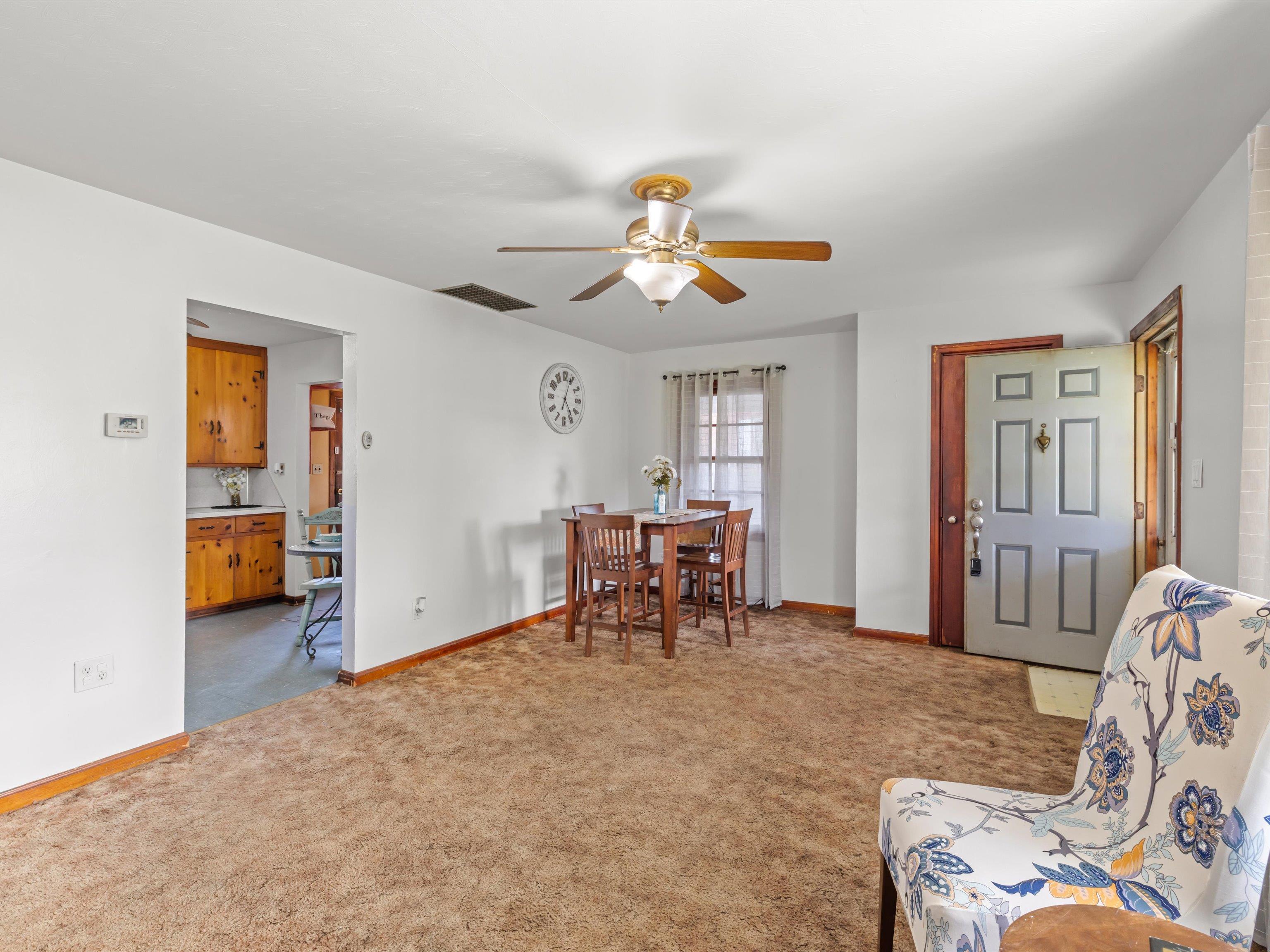 3423 Daviess St, Owensboro, Kentucky 42303, 3 Bedrooms Bedrooms, ,1 BathroomBathrooms,Single Family Residence,For Sale,Daviess St,94143
