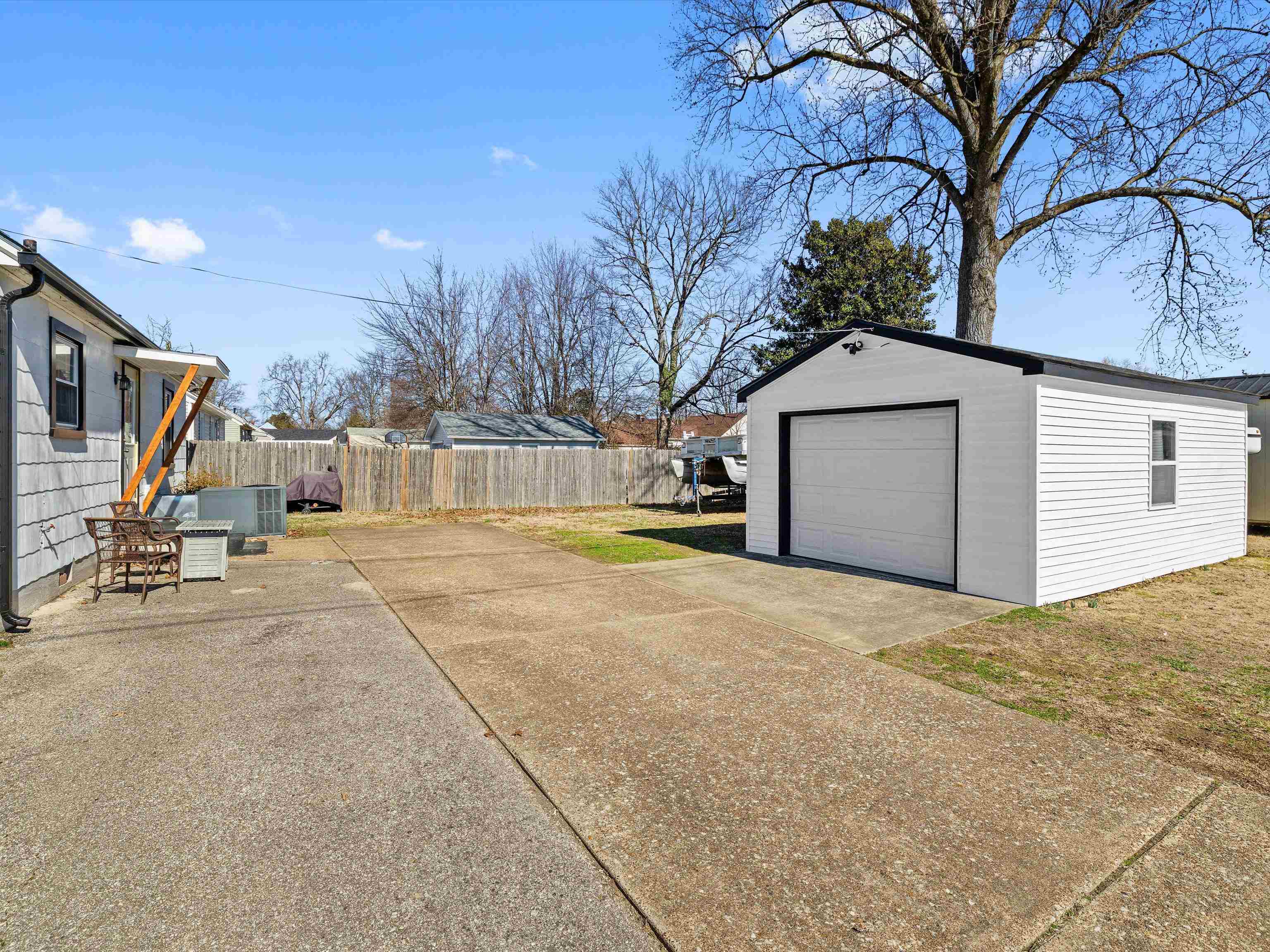 1929 Fleming Avenue, Owensboro, Kentucky 42301, 4 Bedrooms Bedrooms, ,2 BathroomsBathrooms,Single Family Residence,For Sale,Fleming Avenue,94150