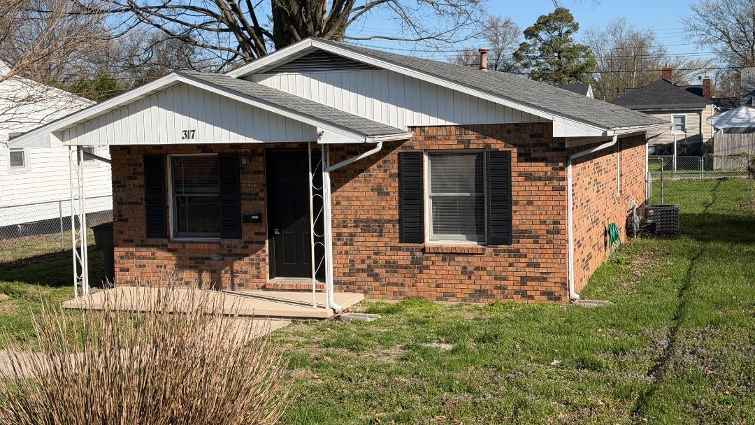 317 22nd Street, Owensboro, Kentucky 42303, 3 Bedrooms Bedrooms, ,1 BathroomBathrooms,Single Family Residence,For Sale,22nd Street,94151