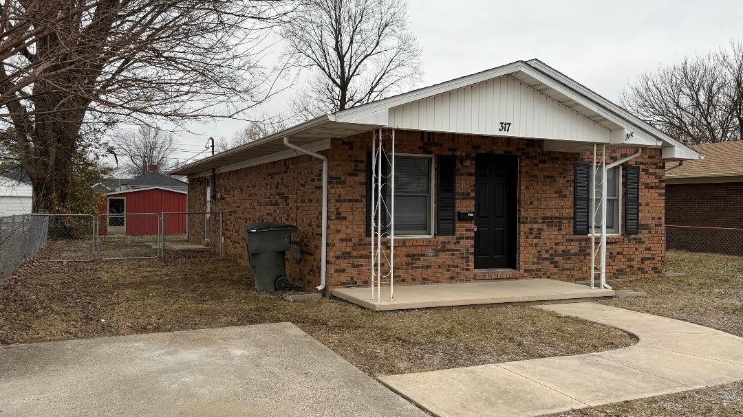 317 22nd Street, Owensboro, Kentucky 42303, 3 Bedrooms Bedrooms, ,1 BathroomBathrooms,Single Family Residence,For Sale,22nd Street,94151