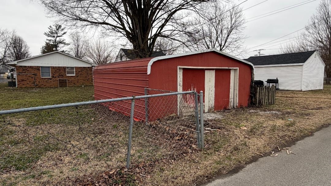 317 22nd Street, Owensboro, Kentucky 42303, 3 Bedrooms Bedrooms, ,1 BathroomBathrooms,Single Family Residence,For Sale,22nd Street,94151