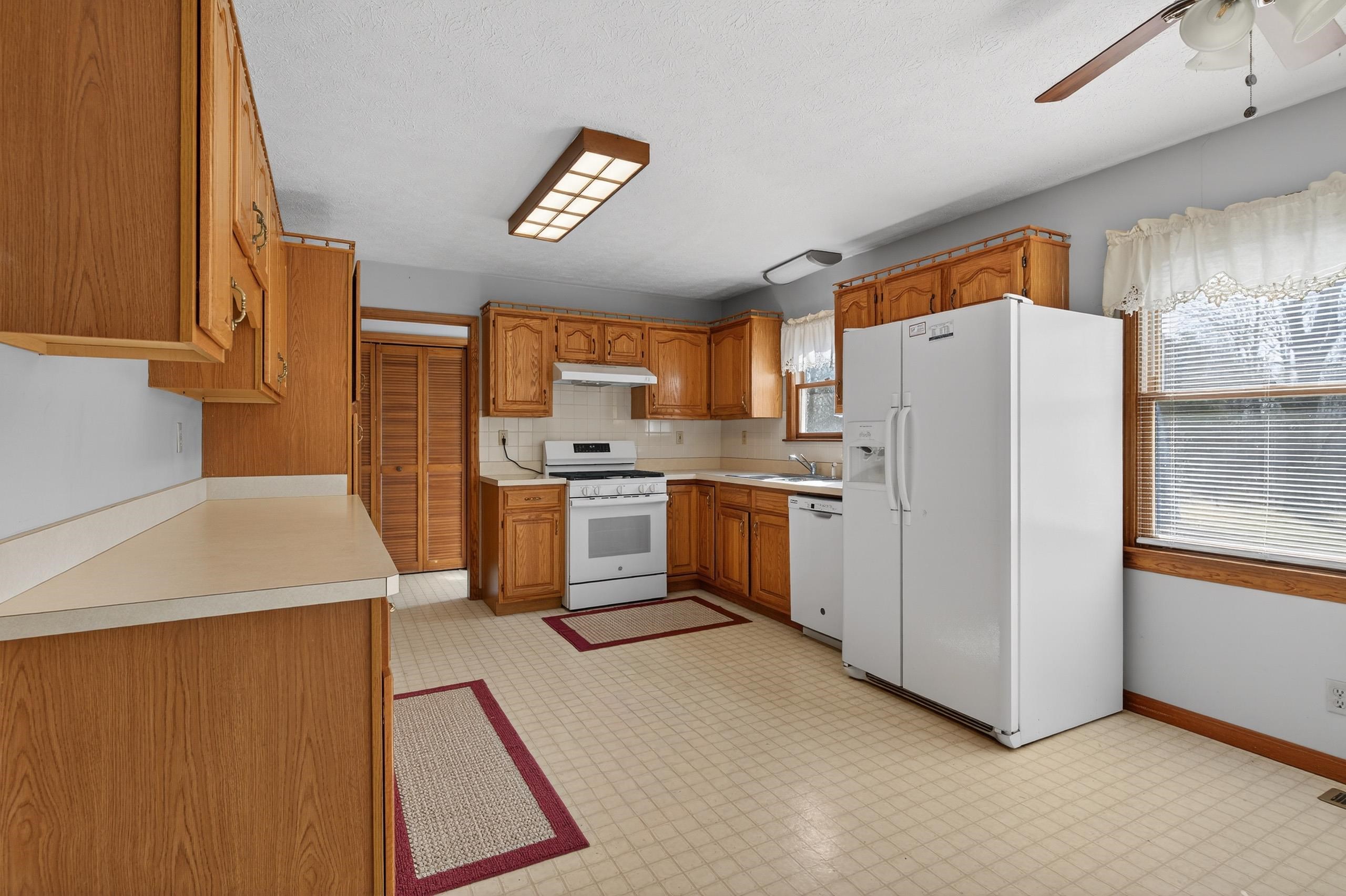 3371 Base Road, Rockport, IN, Indiana 47635, 3 Bedrooms Bedrooms, ,2 BathroomsBathrooms,Single Family Residence,For Sale,Base Road,94156