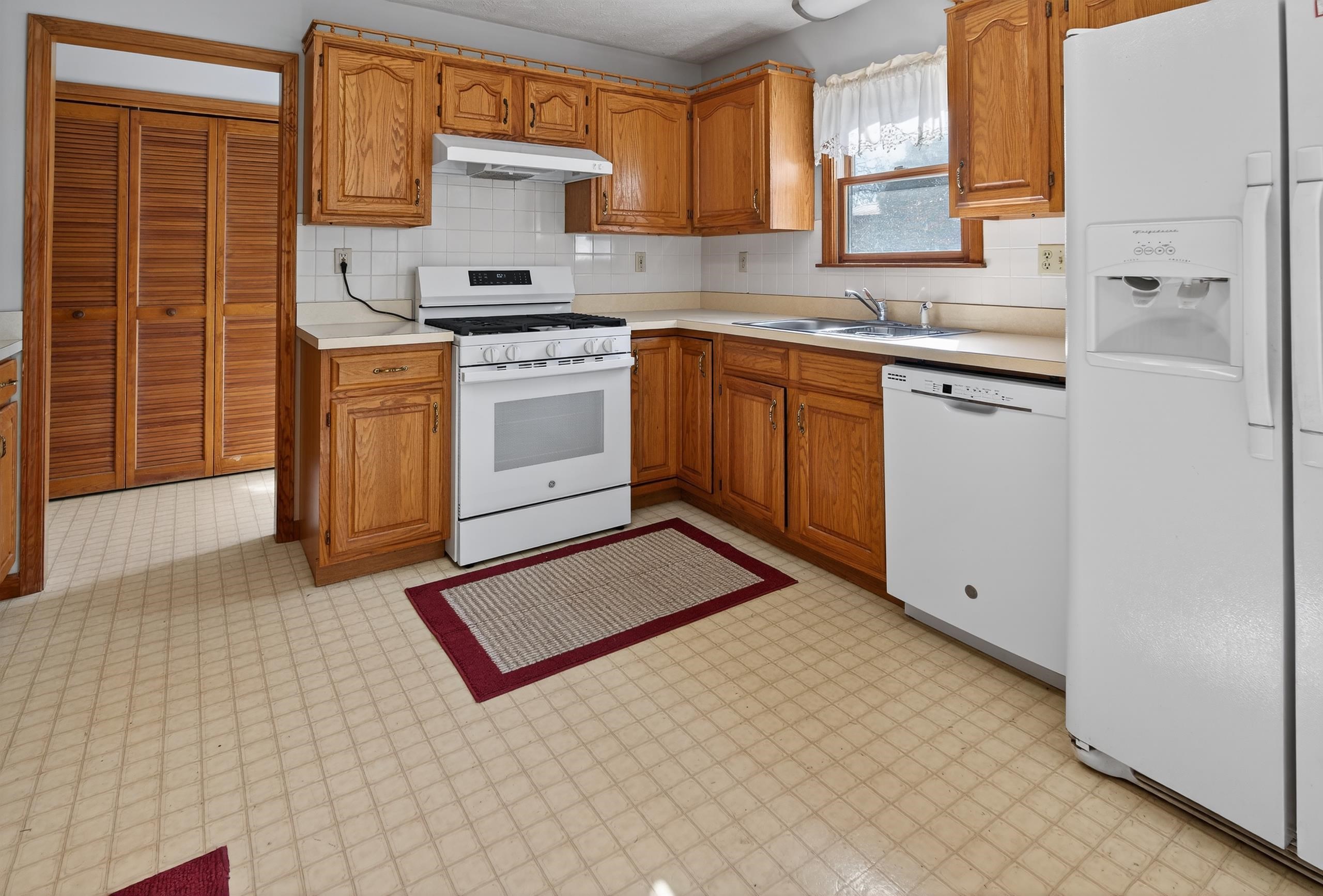 3371 Base Road, Rockport, IN, Indiana 47635, 3 Bedrooms Bedrooms, ,2 BathroomsBathrooms,Single Family Residence,For Sale,Base Road,94156