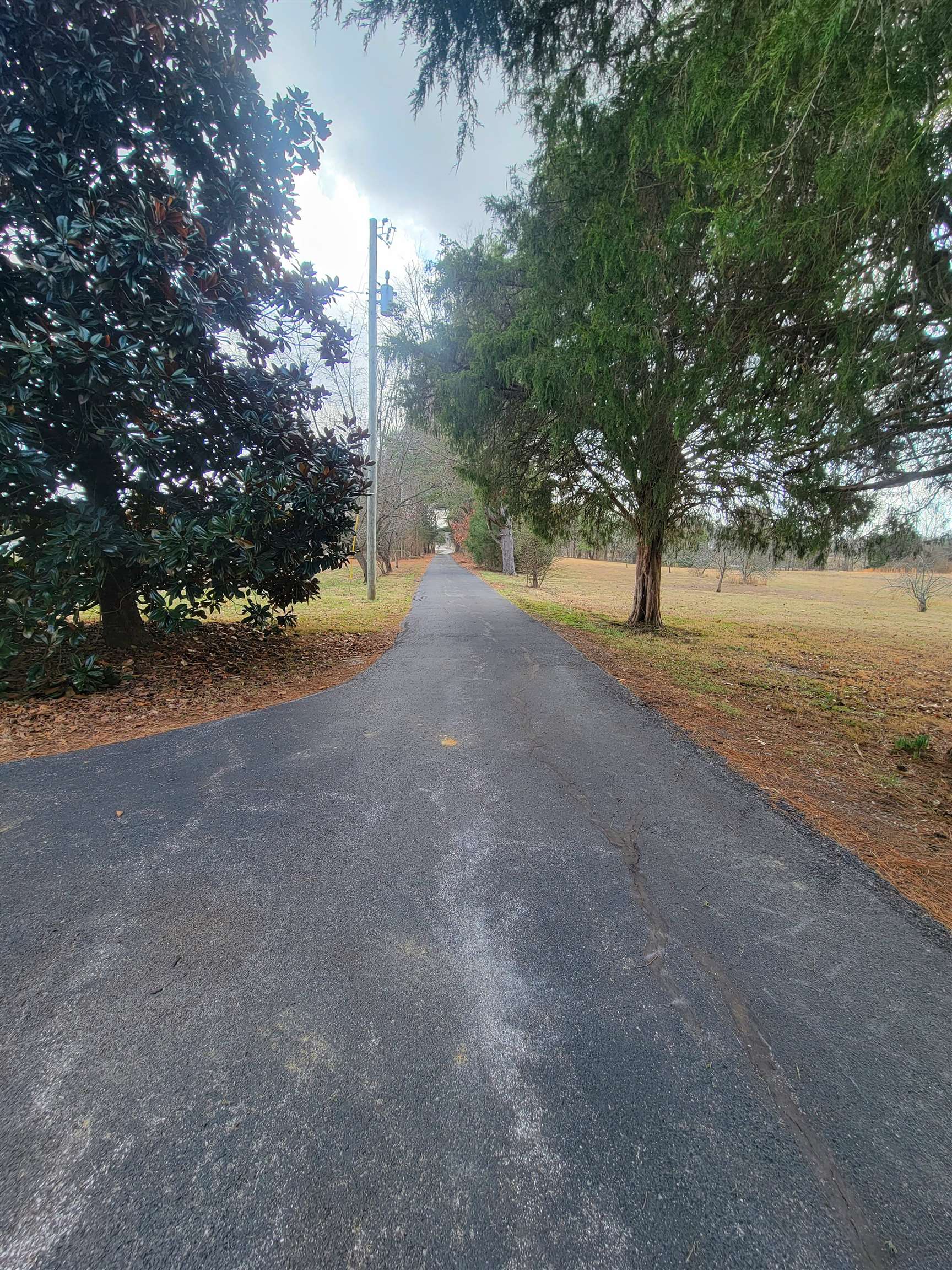 3090 US Hwy 231 N, Hartford, Kentucky 42347, 4 Bedrooms Bedrooms, ,2 BathroomsBathrooms,Single Family Residence,For Sale,US Hwy 231 N,94158