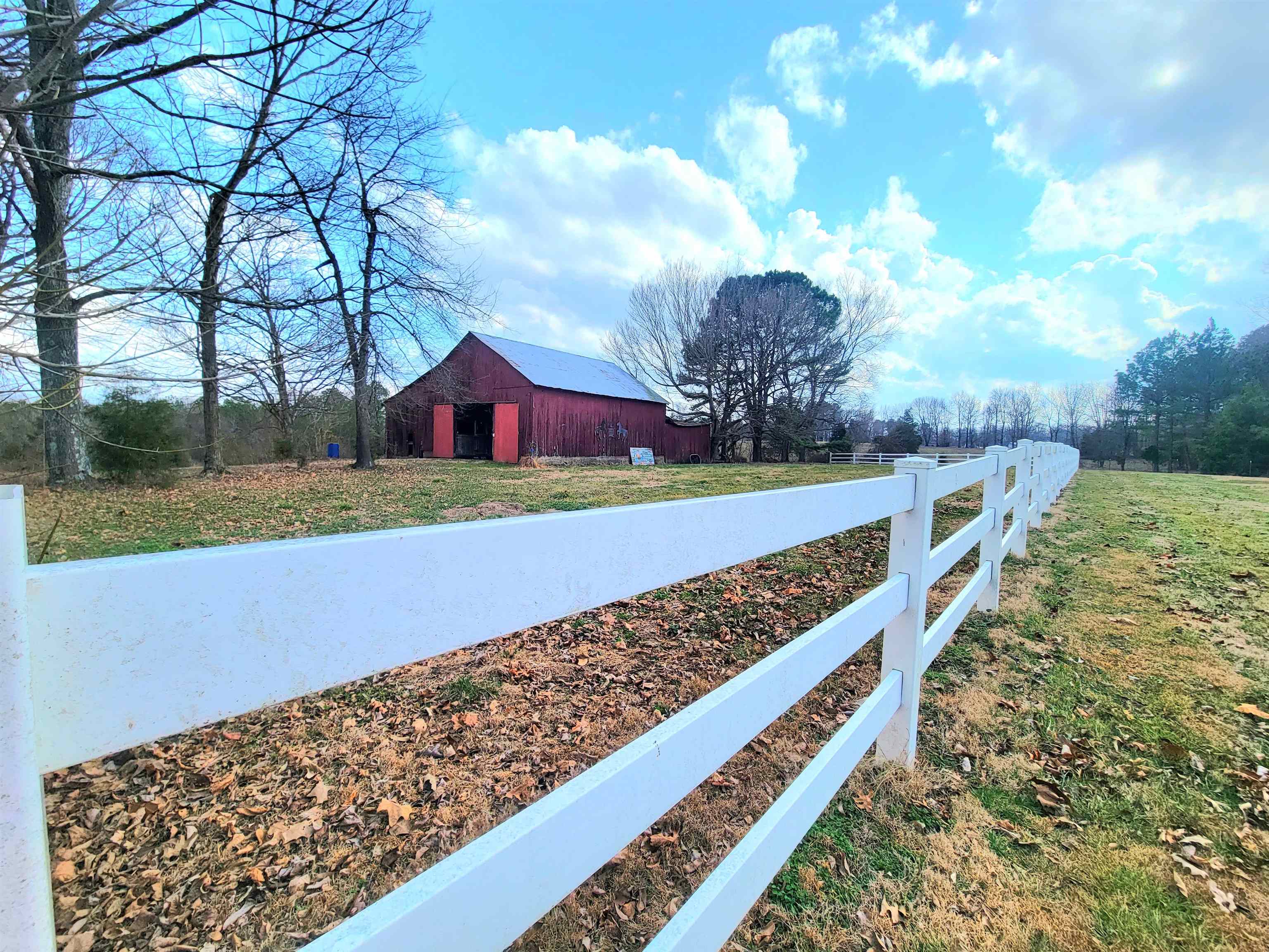 3090 US Hwy 231 N, Hartford, Kentucky 42347, 4 Bedrooms Bedrooms, ,2 BathroomsBathrooms,Single Family Residence,For Sale,US Hwy 231 N,94158