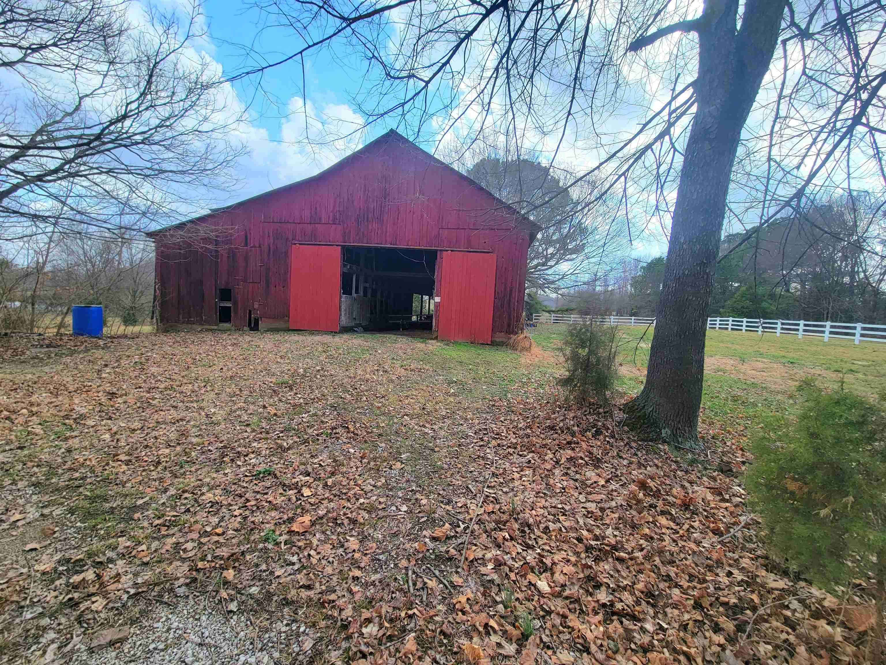 3090 US Hwy 231 N, Hartford, Kentucky 42347, 4 Bedrooms Bedrooms, ,2 BathroomsBathrooms,Single Family Residence,For Sale,US Hwy 231 N,94158