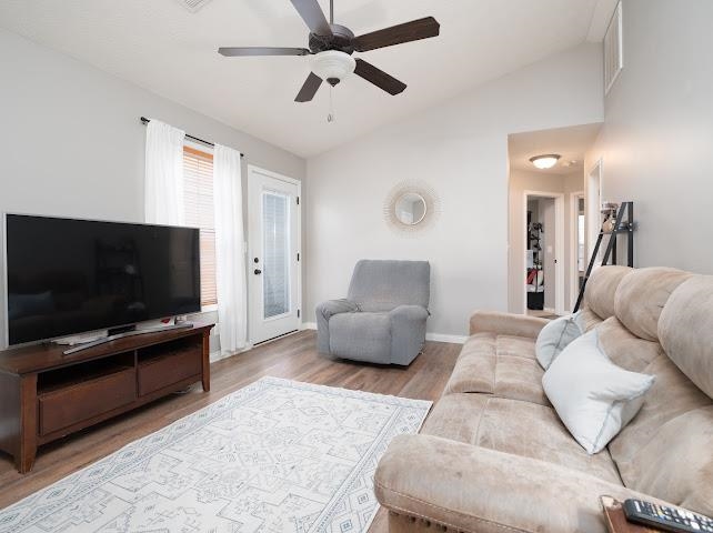 2133 Village Point Court, Owensboro, Kentucky 42303, 2 Bedrooms Bedrooms, ,2 BathroomsBathrooms,Single Family Residence,For Sale,Village Point Court,94160