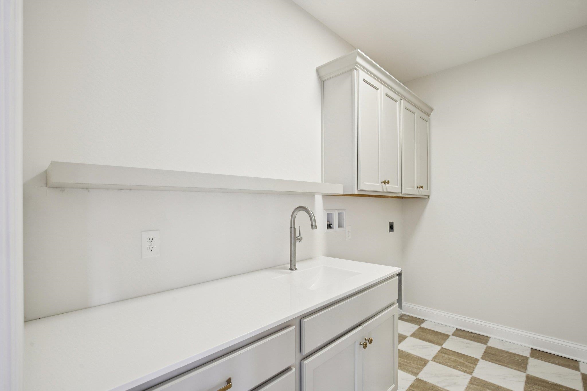 560 snap hook loop, Owensboro, Kentucky 42303, 3 Bedrooms Bedrooms, ,2 BathroomsBathrooms,Single Family Residence,For Sale,snap hook loop,94165