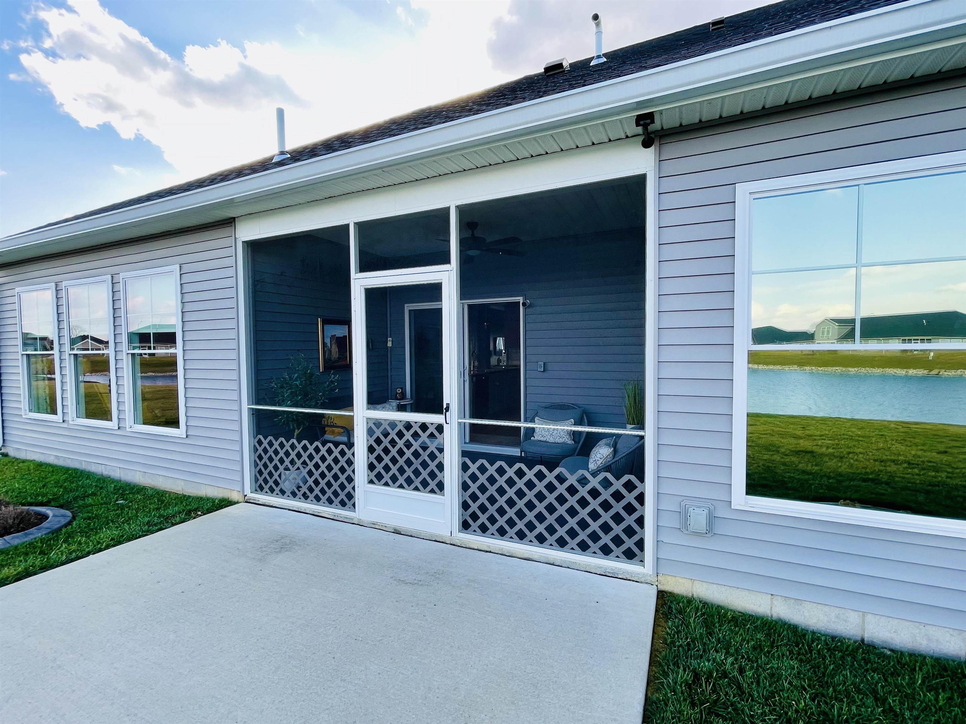 2442 Watson Circle, Owensboro, Kentucky 42301, 2 Bedrooms Bedrooms, ,2 BathroomsBathrooms,Single Family Residence,For Sale,Watson Circle,94166