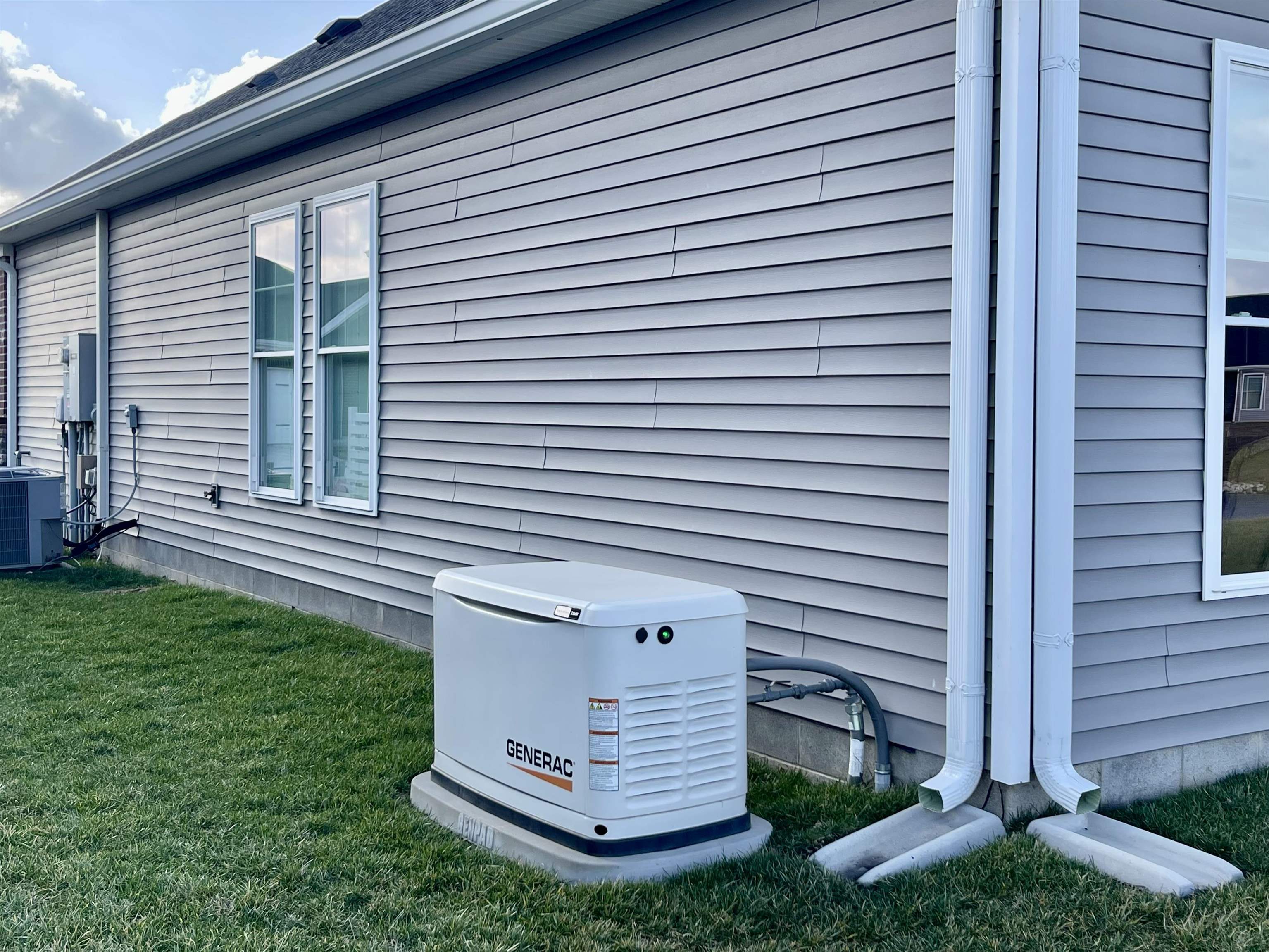 2442 Watson Circle, Owensboro, Kentucky 42301, 2 Bedrooms Bedrooms, ,2 BathroomsBathrooms,Single Family Residence,For Sale,Watson Circle,94166