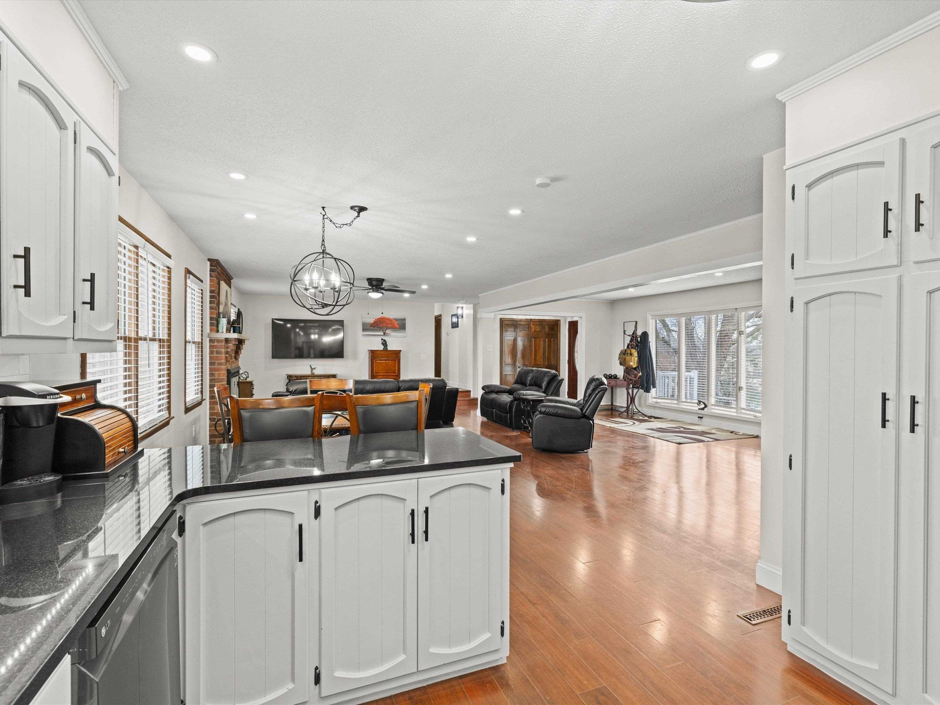 4121 Hayden Rd, Owensboro, Kentucky 42303, 3 Bedrooms Bedrooms, ,2 BathroomsBathrooms,Single Family Residence,For Sale,Hayden Rd,94181