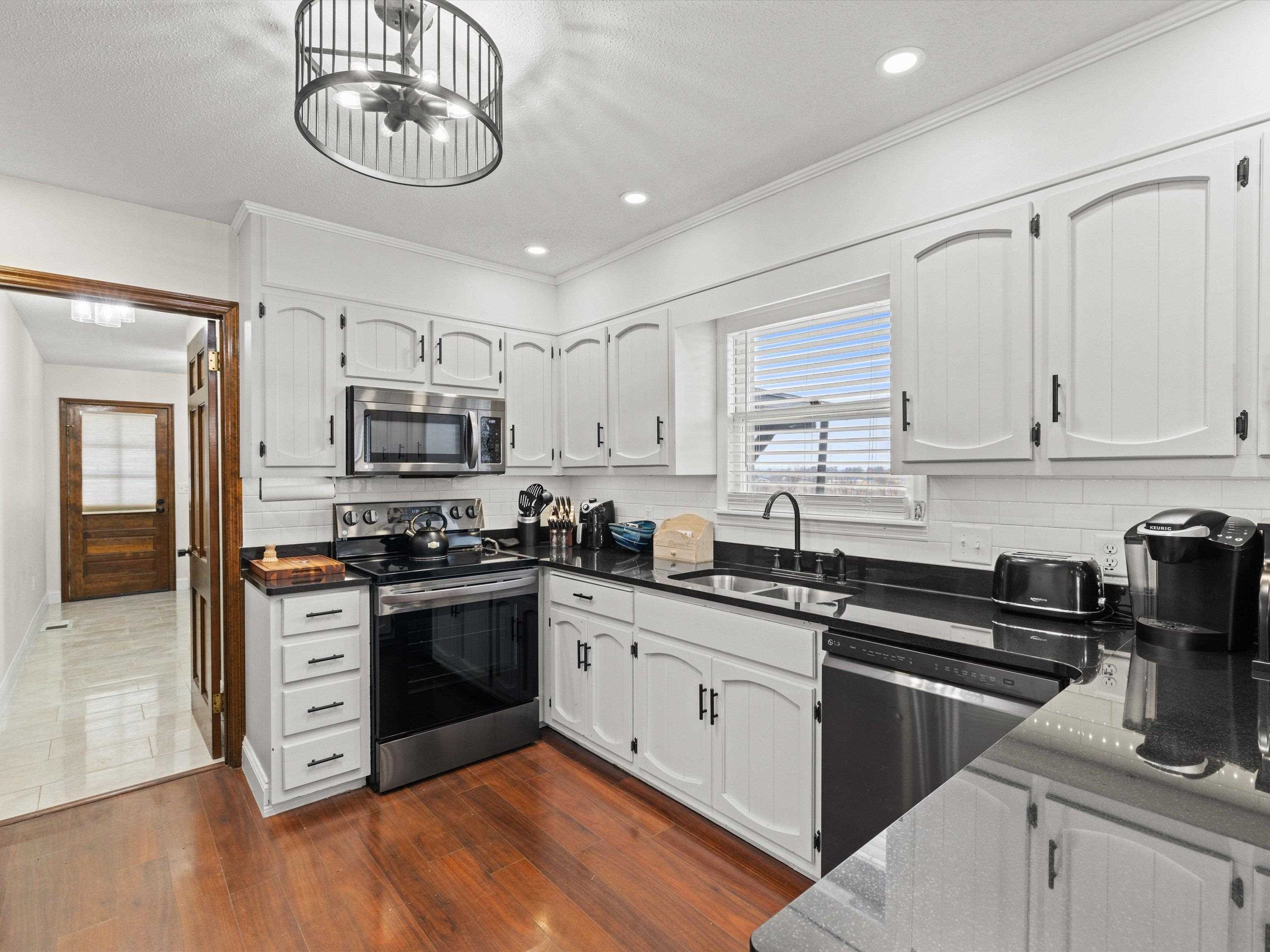 4121 Hayden Rd, Owensboro, Kentucky 42303, 3 Bedrooms Bedrooms, ,2 BathroomsBathrooms,Single Family Residence,For Sale,Hayden Rd,94181