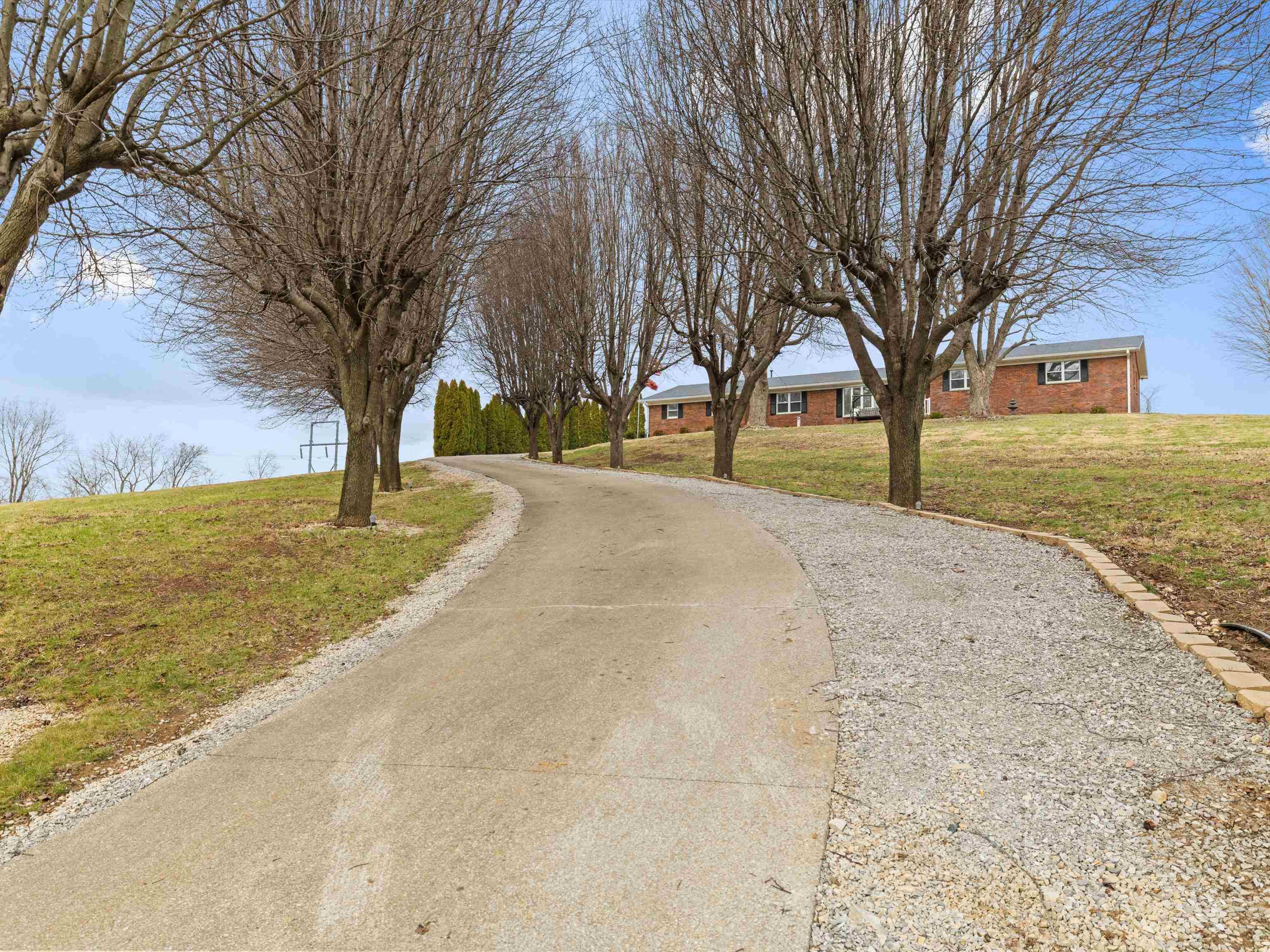 4121 Hayden Rd, Owensboro, Kentucky 42303, 3 Bedrooms Bedrooms, ,2 BathroomsBathrooms,Single Family Residence,For Sale,Hayden Rd,94181