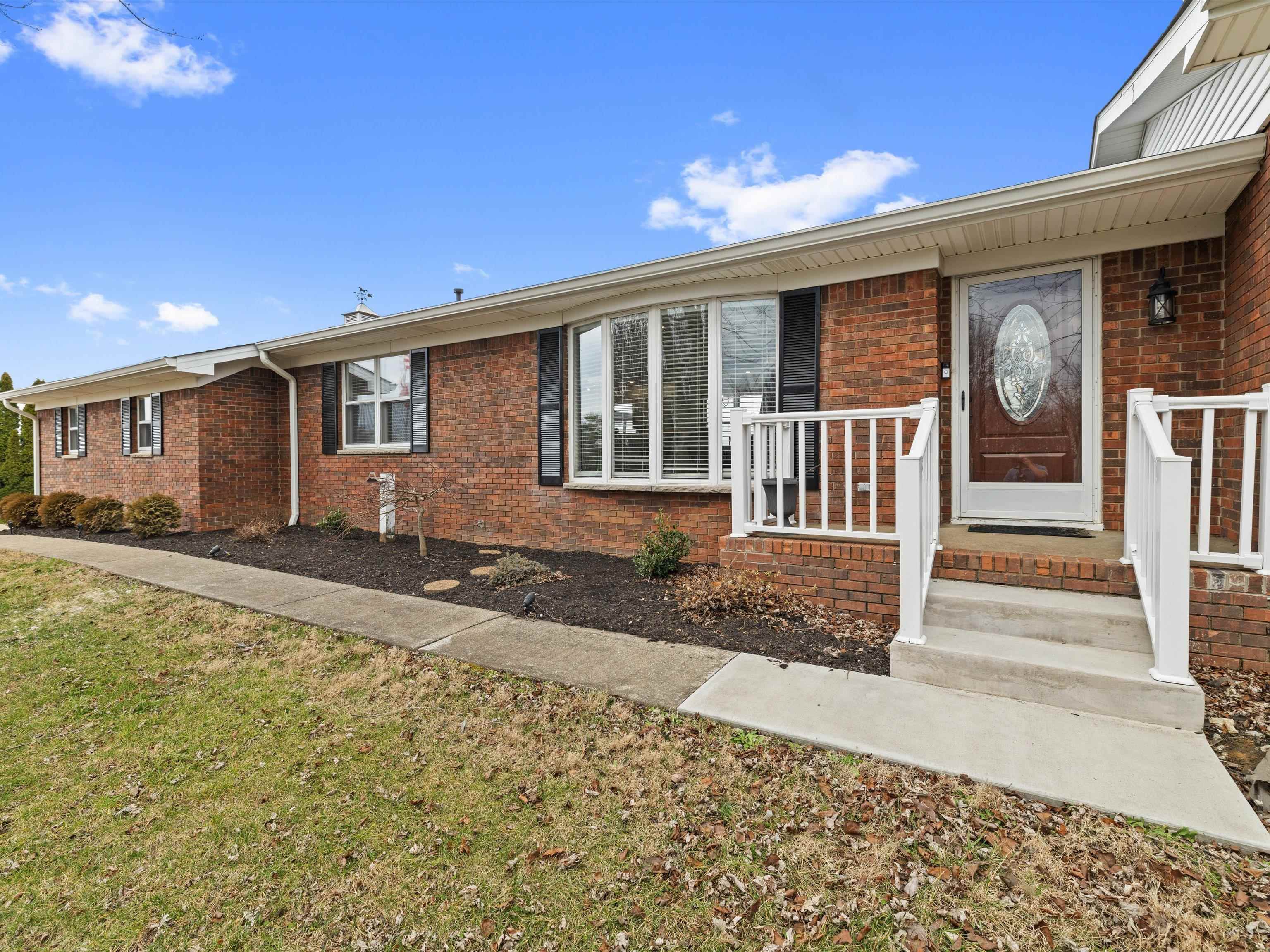 4121 Hayden Rd, Owensboro, Kentucky 42303, 3 Bedrooms Bedrooms, ,2 BathroomsBathrooms,Single Family Residence,For Sale,Hayden Rd,94181