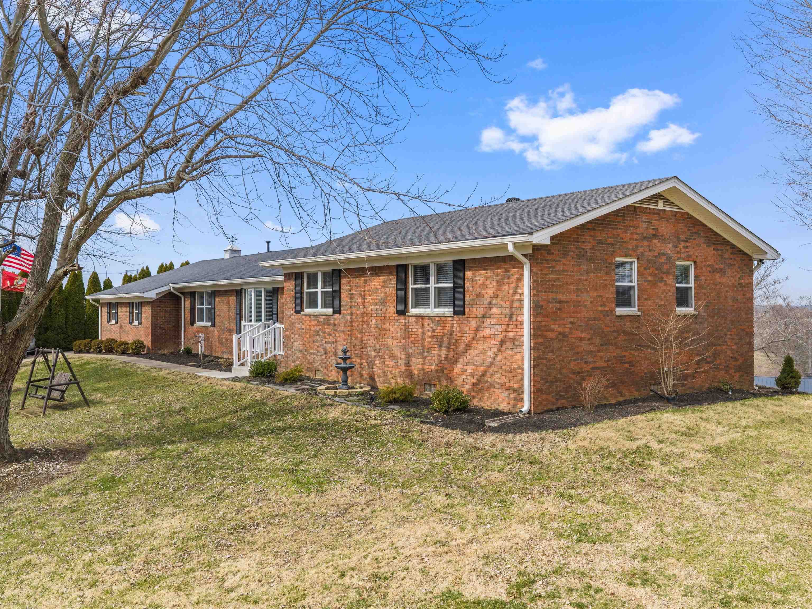 4121 Hayden Rd, Owensboro, Kentucky 42303, 3 Bedrooms Bedrooms, ,2 BathroomsBathrooms,Single Family Residence,For Sale,Hayden Rd,94181
