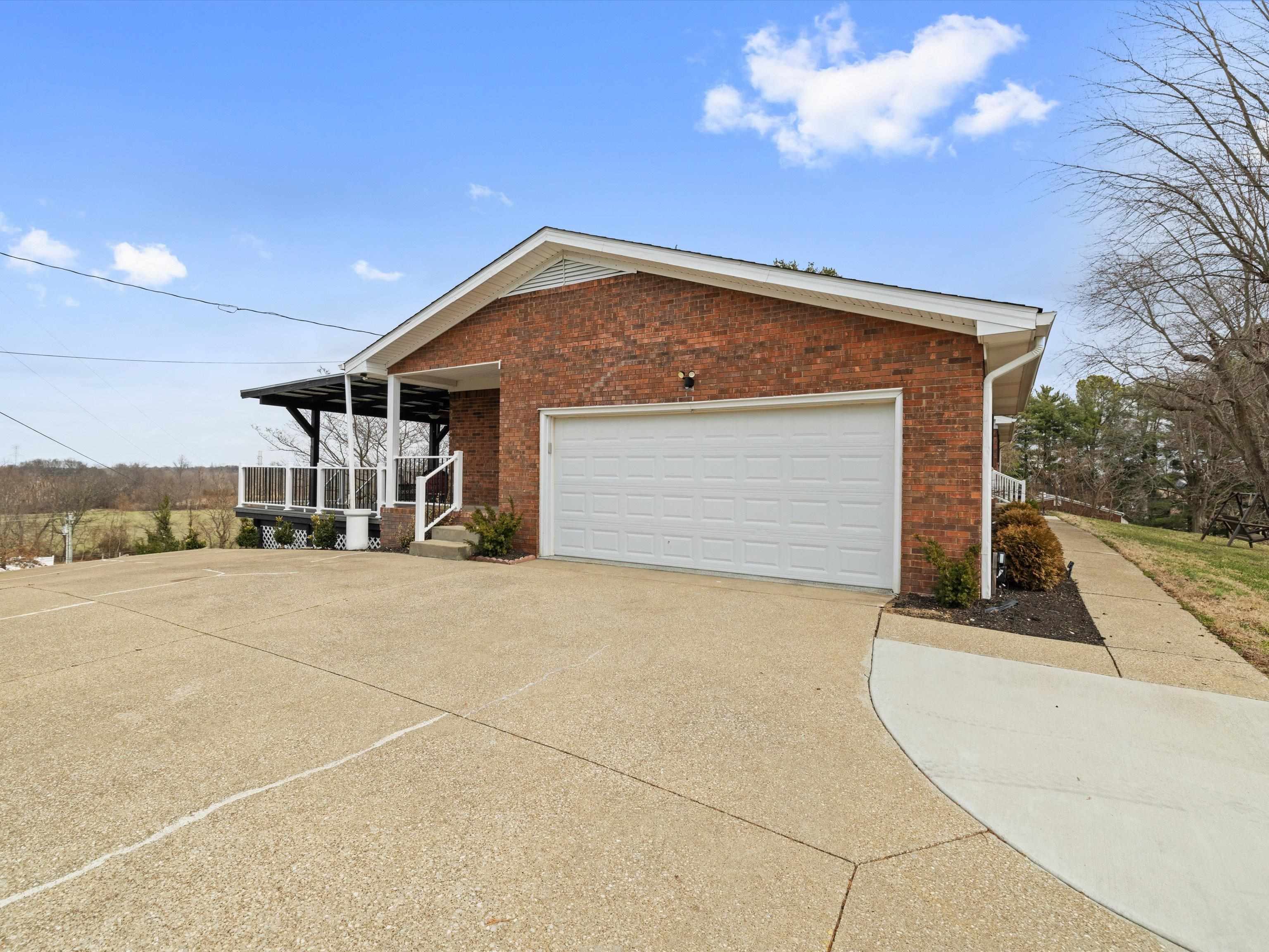 4121 Hayden Rd, Owensboro, Kentucky 42303, 3 Bedrooms Bedrooms, ,2 BathroomsBathrooms,Single Family Residence,For Sale,Hayden Rd,94181