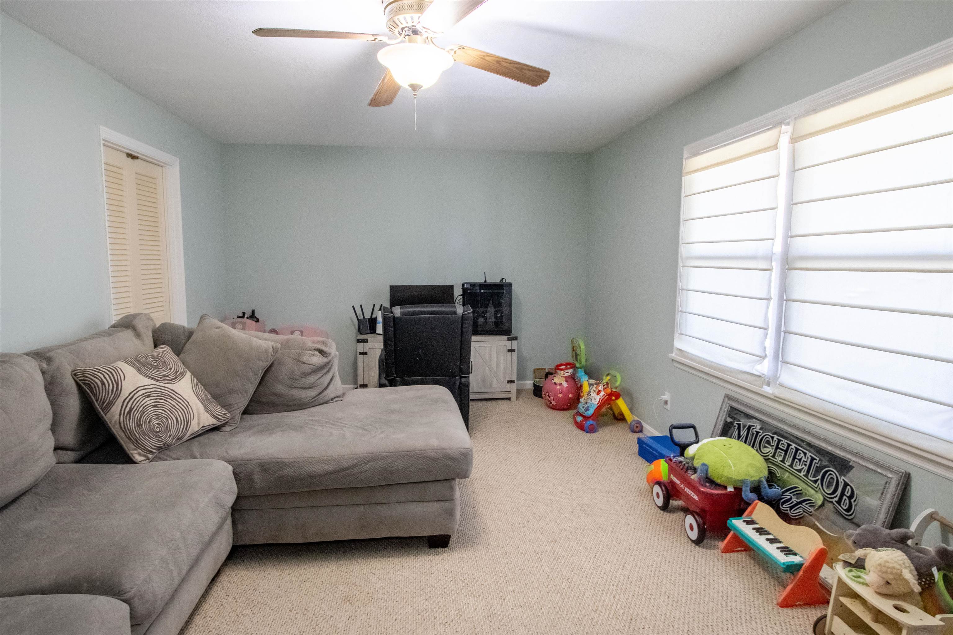 3765 Locust Hill Dr E, Owensboro, Kentucky 42303, 3 Bedrooms Bedrooms, ,2 BathroomsBathrooms,Single Family Residence,For Sale,Locust Hill Dr E,94182