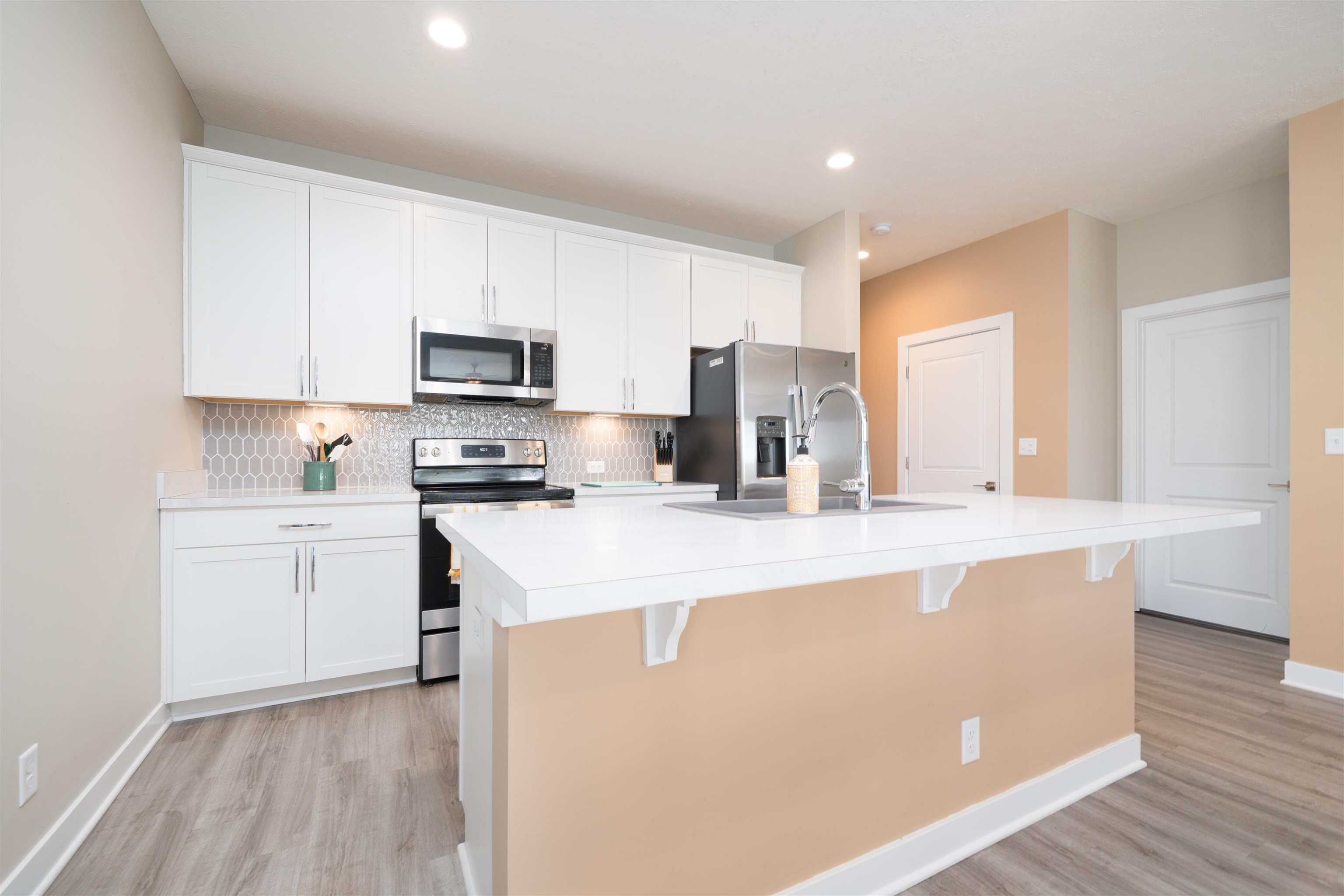 6553 Valley Brook Trace, Owensboro, Kentucky 42376, 3 Bedrooms Bedrooms, ,2 BathroomsBathrooms,Single Family Residence,For Sale,Valley Brook Trace,94183