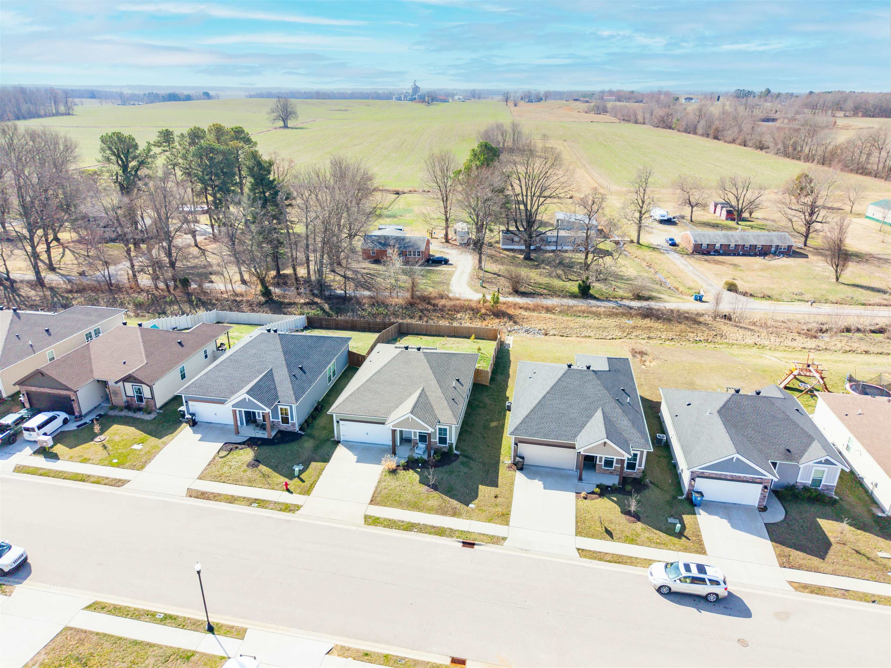 6553 Valley Brook Trace, Owensboro, Kentucky 42376, 3 Bedrooms Bedrooms, ,2 BathroomsBathrooms,Single Family Residence,For Sale,Valley Brook Trace,94183