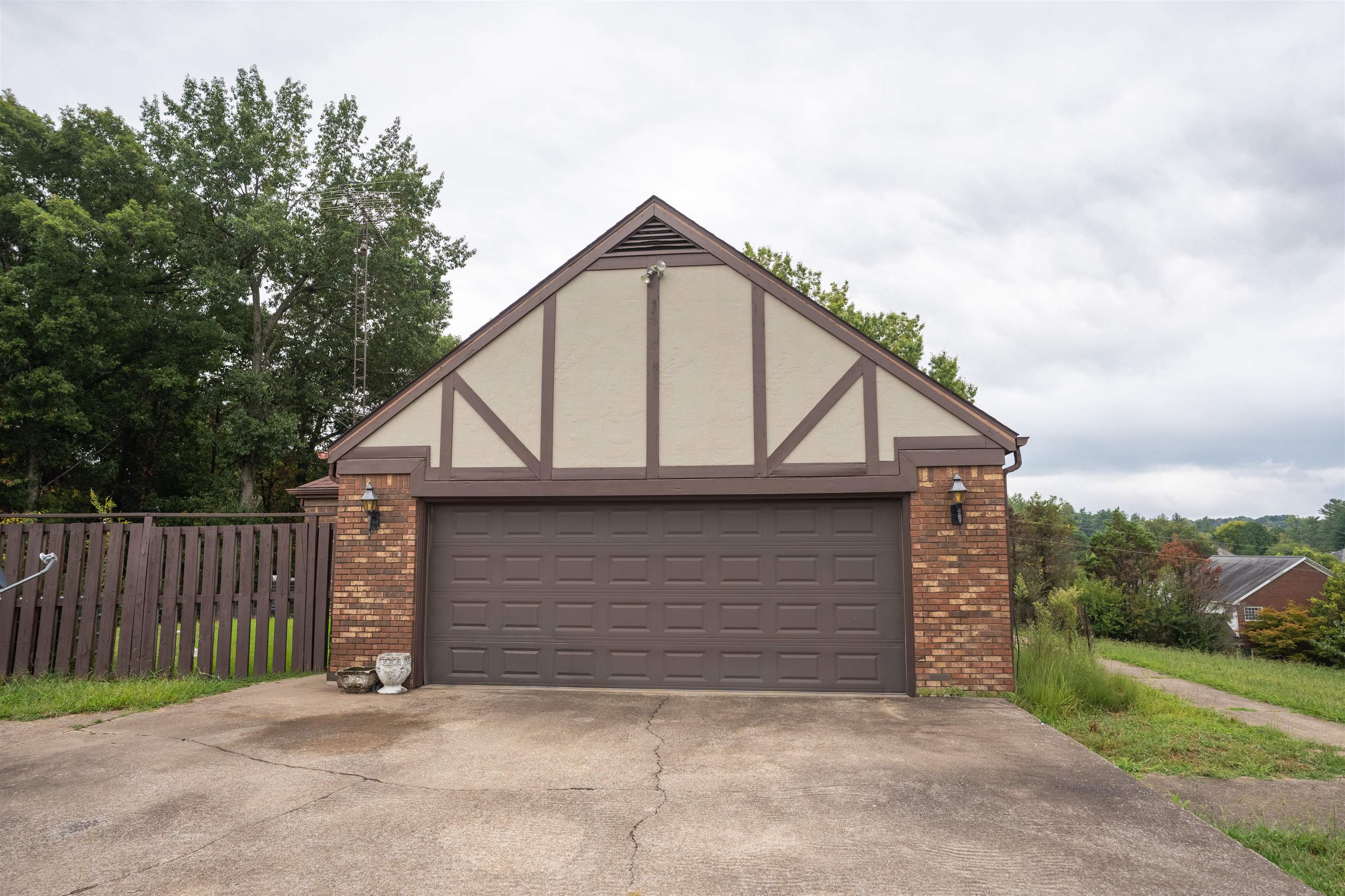 1738 Sunbeam Rd, Leitchfield, Kentucky 42754, 5 Bedrooms Bedrooms, ,3 BathroomsBathrooms,Single Family Residence,For Sale,Sunbeam Rd,94184