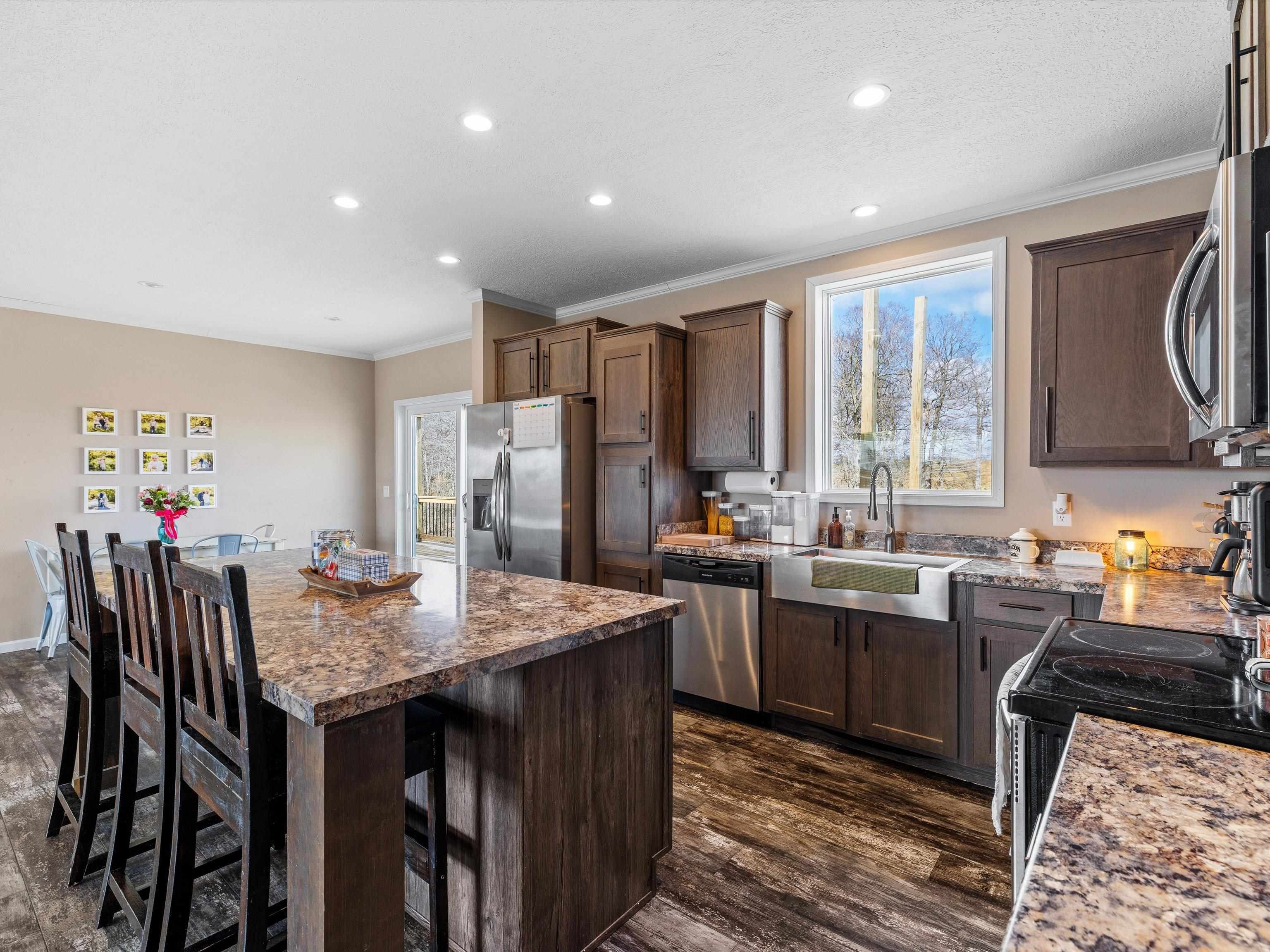 7410 State Route 136 W, Calhoun, Kentucky 42327, 4 Bedrooms Bedrooms, ,2 BathroomsBathrooms,Single Family Residence,For Sale,State Route 136 W,94185