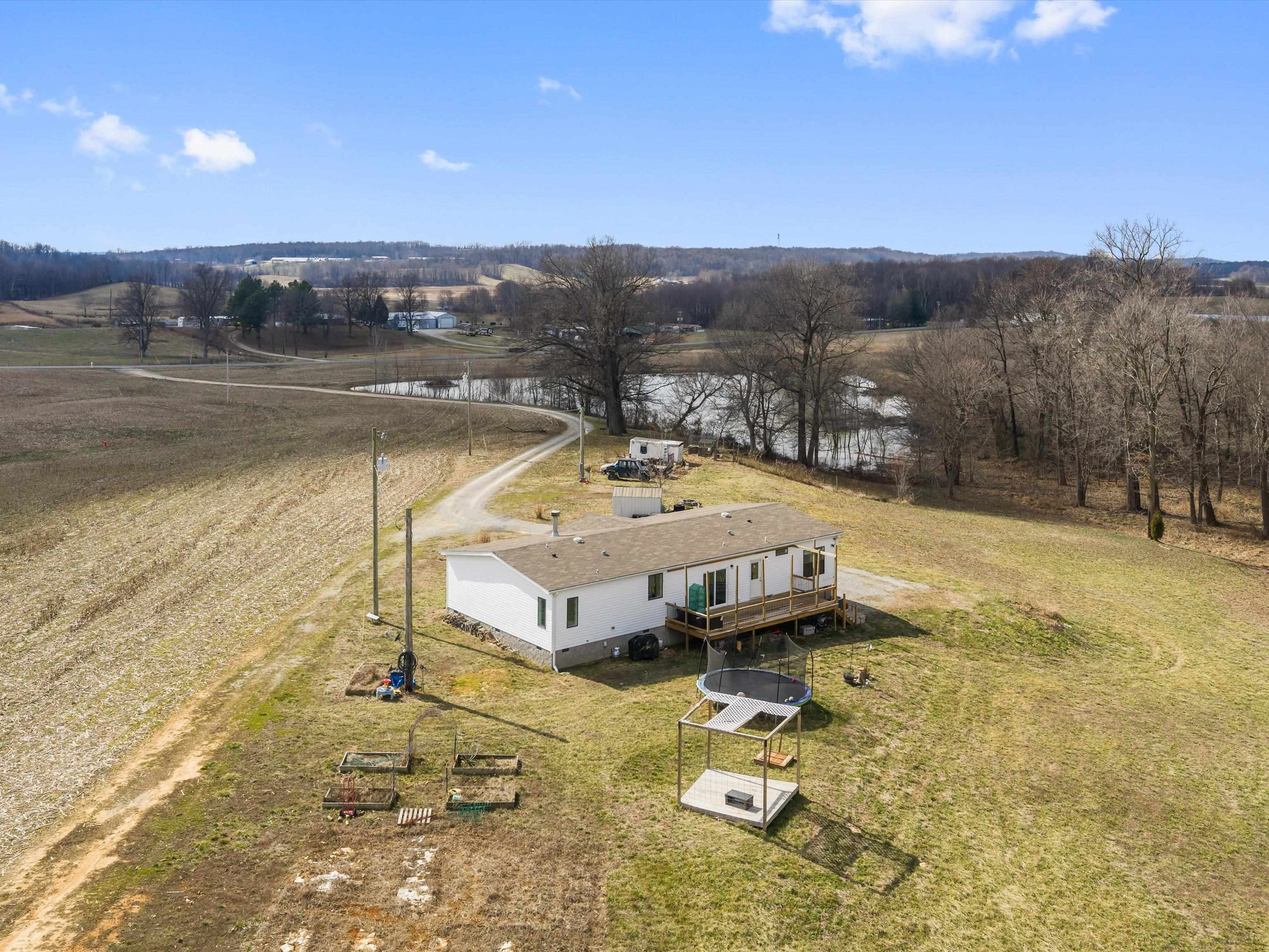 7410 State Route 136 W, Calhoun, Kentucky 42327, 4 Bedrooms Bedrooms, ,2 BathroomsBathrooms,Single Family Residence,For Sale,State Route 136 W,94185