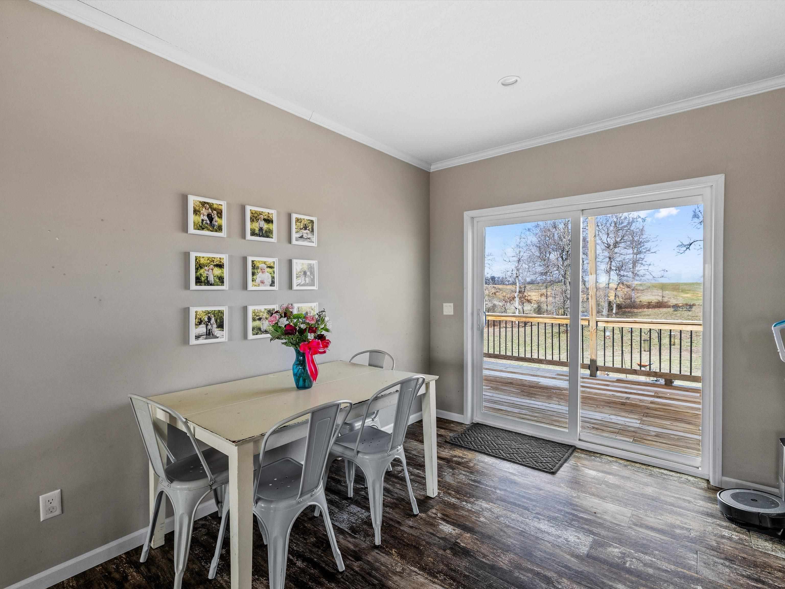 7410 State Route 136 W, Calhoun, Kentucky 42327, 4 Bedrooms Bedrooms, ,2 BathroomsBathrooms,Single Family Residence,For Sale,State Route 136 W,94185