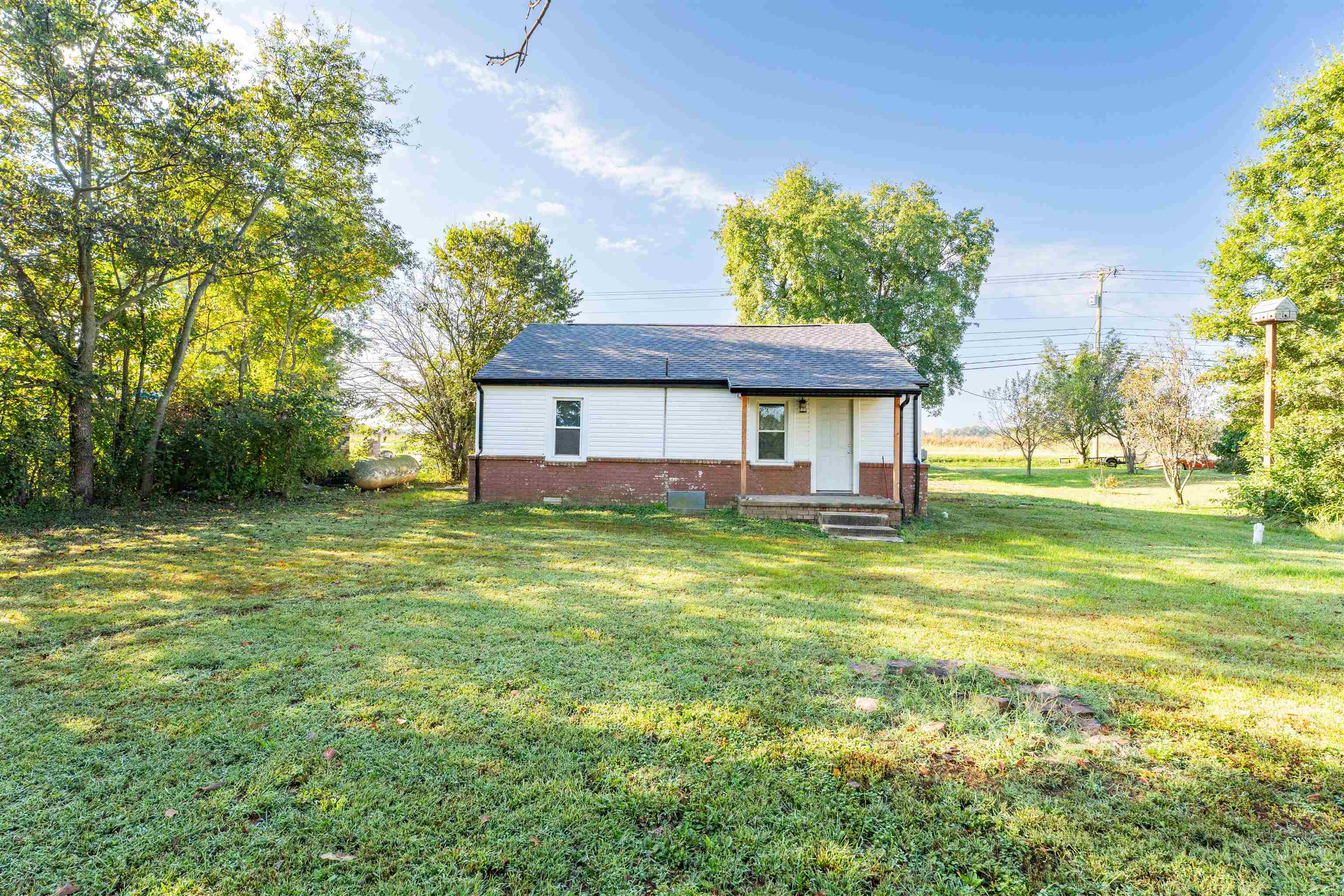 9401 Highway 60 W, Owensboro, Kentucky 42301, 2 Bedrooms Bedrooms, ,1 BathroomBathrooms,Single Family Residence,For Sale,Highway 60 W,94189