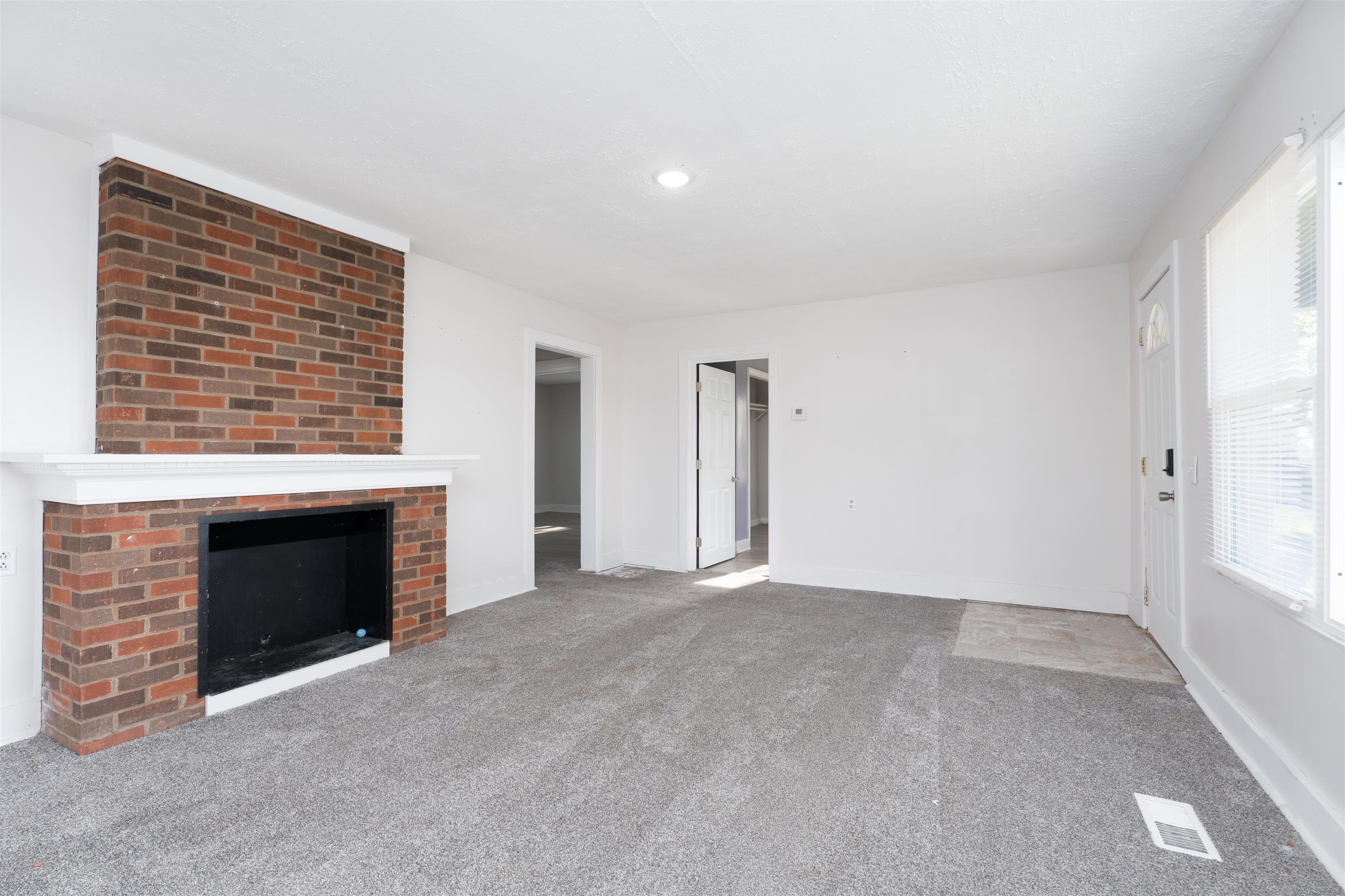 9401 Highway 60 W, Owensboro, Kentucky 42301, 2 Bedrooms Bedrooms, ,1 BathroomBathrooms,Single Family Residence,For Sale,Highway 60 W,94189