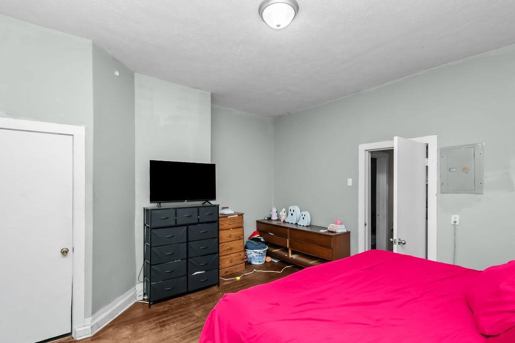 1530 O'Byrne St., Henderson, Kentucky 42420, 2 Bedrooms Bedrooms, ,1 BathroomBathrooms,Single Family Residence,For Sale,O'Byrne St.,94191