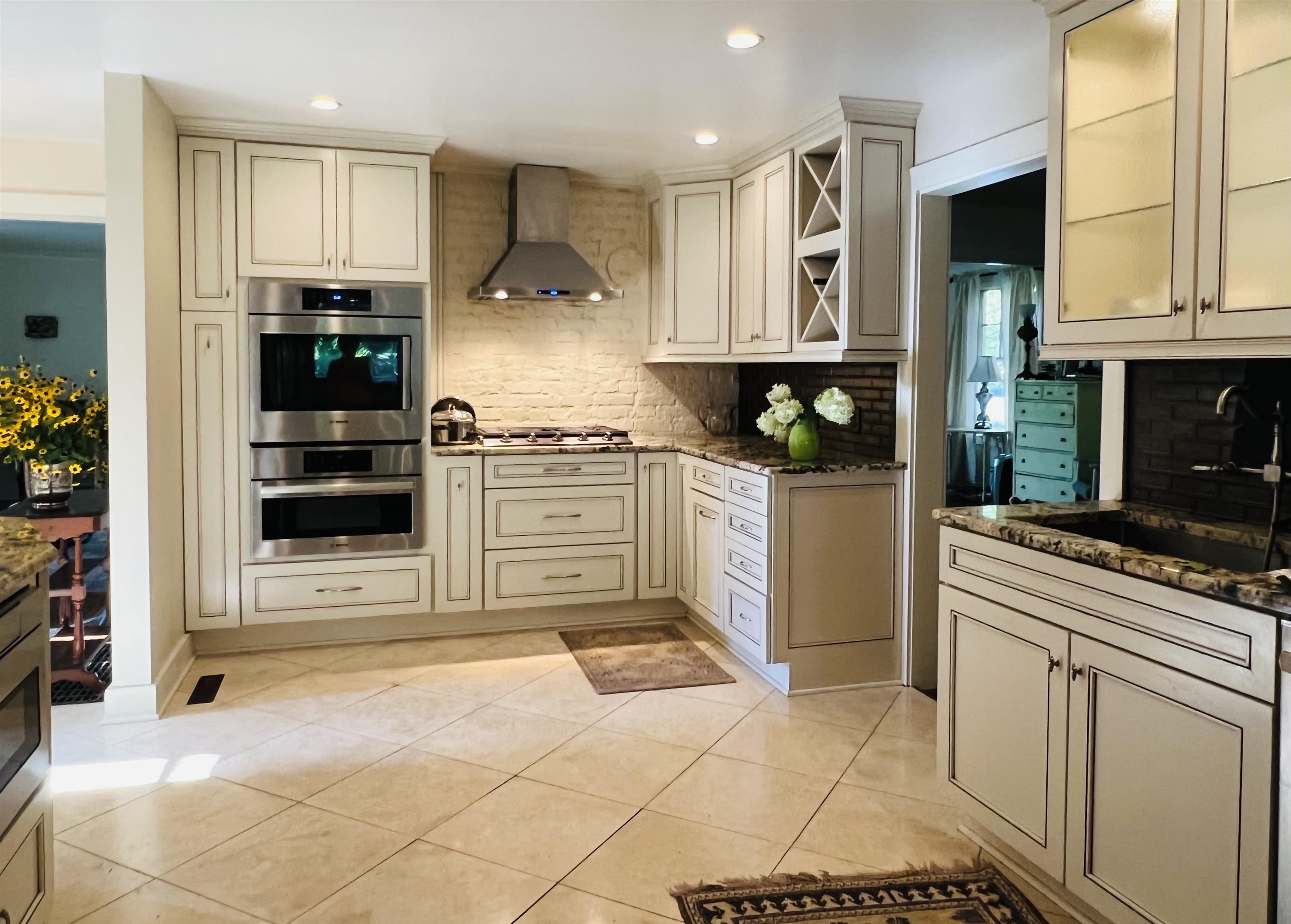 206 Phillips Court, Owensboro, Kentucky 42303, 4 Bedrooms Bedrooms, ,3 BathroomsBathrooms,Single Family Residence,For Sale,Phillips Court,94192