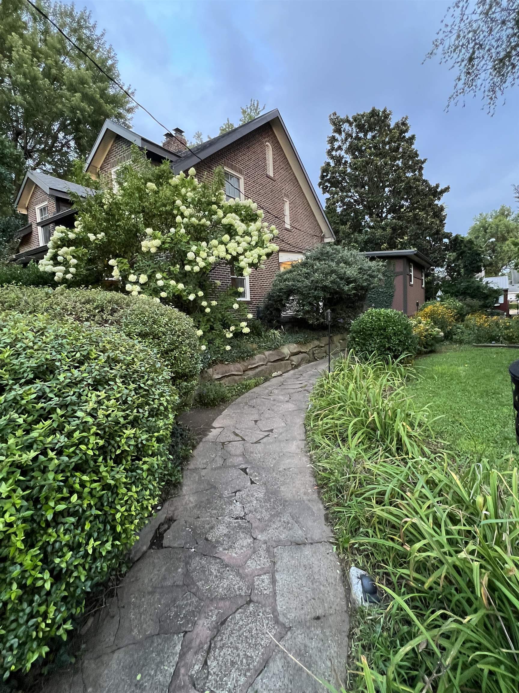 206 Phillips Court, Owensboro, Kentucky 42303, 4 Bedrooms Bedrooms, ,2 BathroomsBathrooms,Single Family Residence,For Sale,Phillips Court,94192