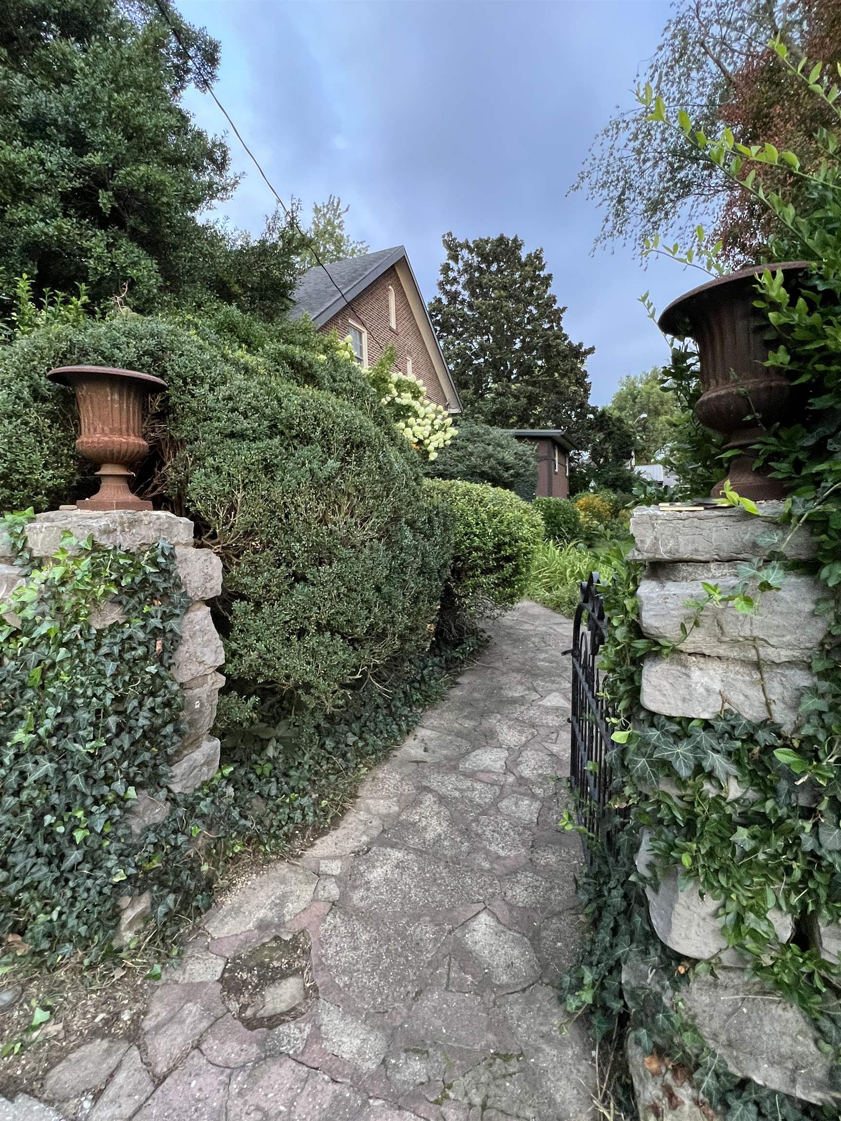 206 Phillips Court, Owensboro, Kentucky 42303, 4 Bedrooms Bedrooms, ,3 BathroomsBathrooms,Single Family Residence,For Sale,Phillips Court,94192