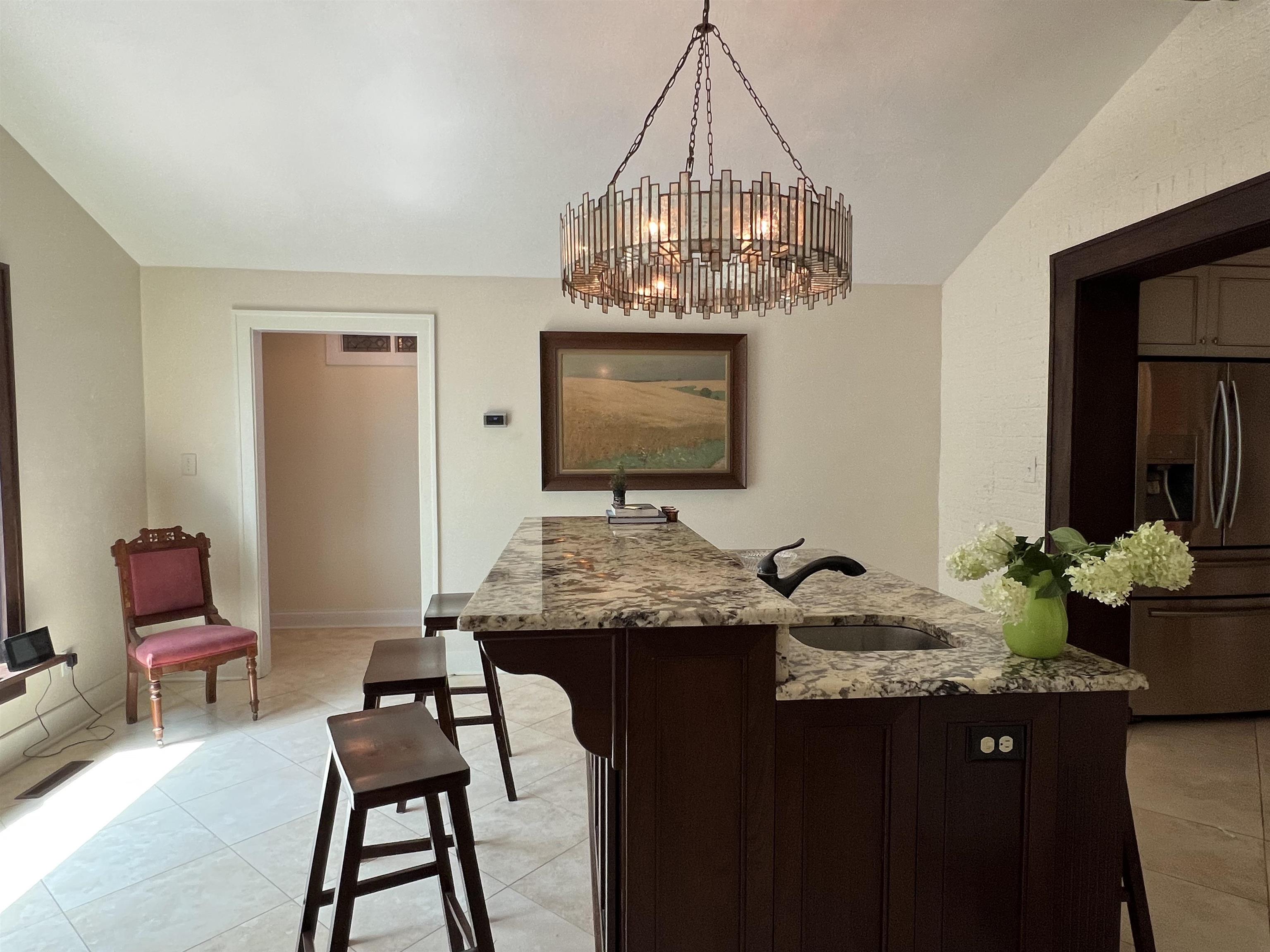 206 Phillips Court, Owensboro, Kentucky 42303, 4 Bedrooms Bedrooms, ,3 BathroomsBathrooms,Single Family Residence,For Sale,Phillips Court,94192