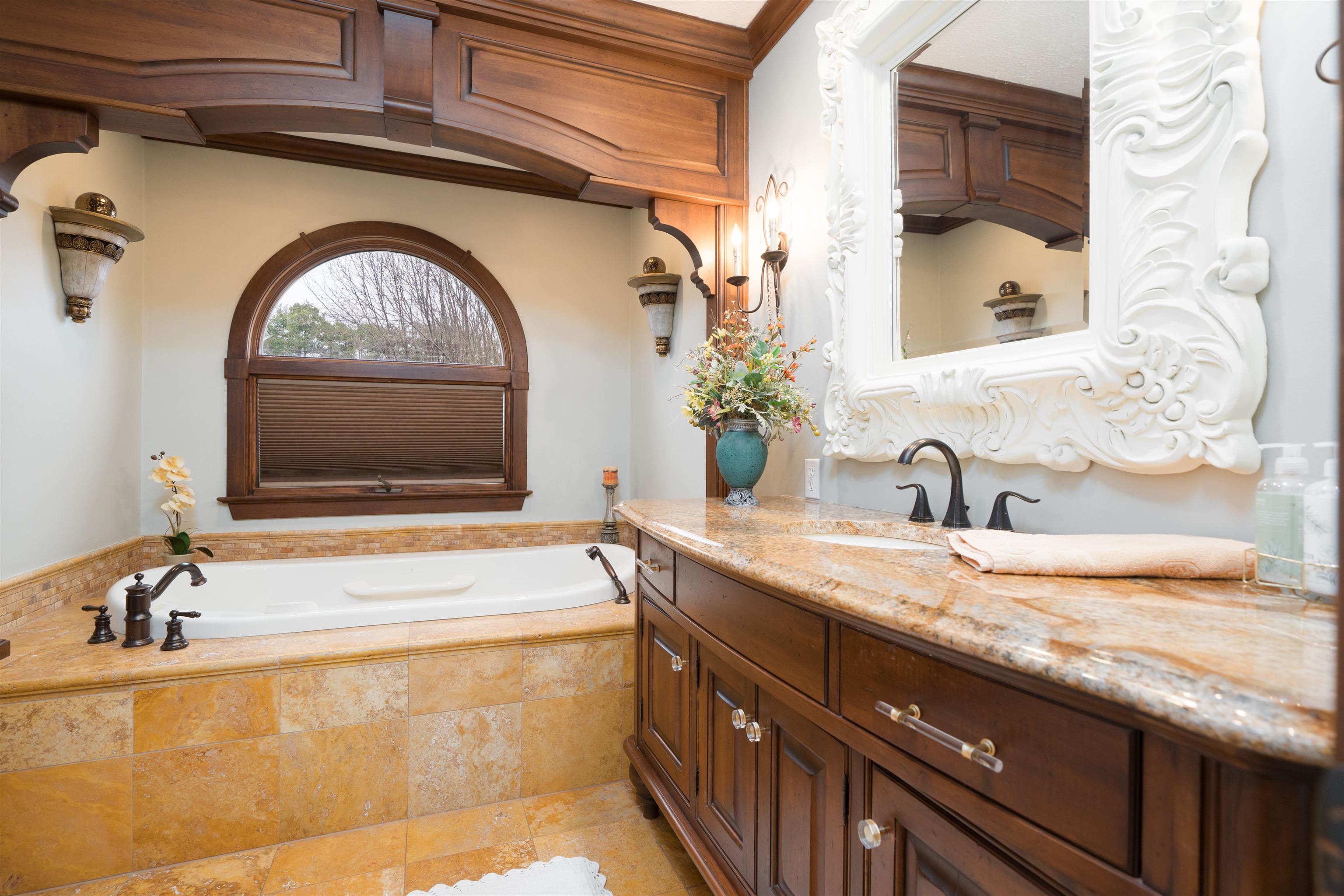 276 Browns Valley Red Hill Rd, Utica, Kentucky 42376, 4 Bedrooms Bedrooms, ,4 BathroomsBathrooms,Single Family Residence,For Sale,Browns Valley Red Hill Rd,94201