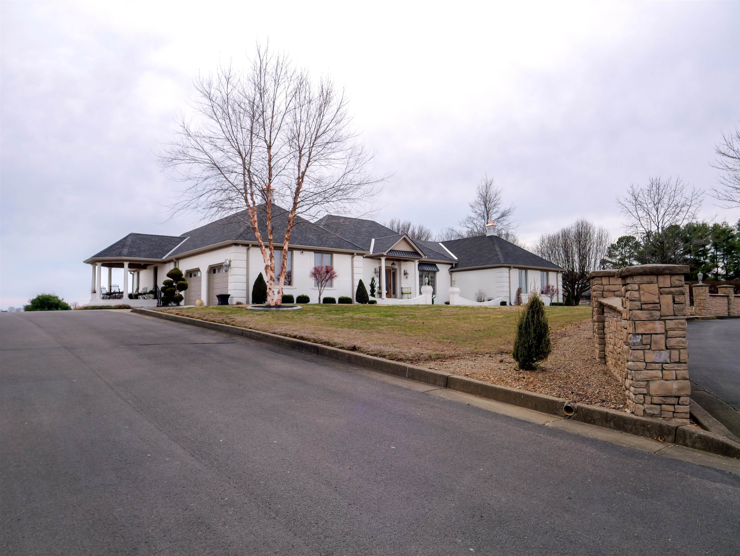 276 Browns Valley Red Hill Rd, Utica, Kentucky 42376, 4 Bedrooms Bedrooms, ,4 BathroomsBathrooms,Single Family Residence,For Sale,Browns Valley Red Hill Rd,94201